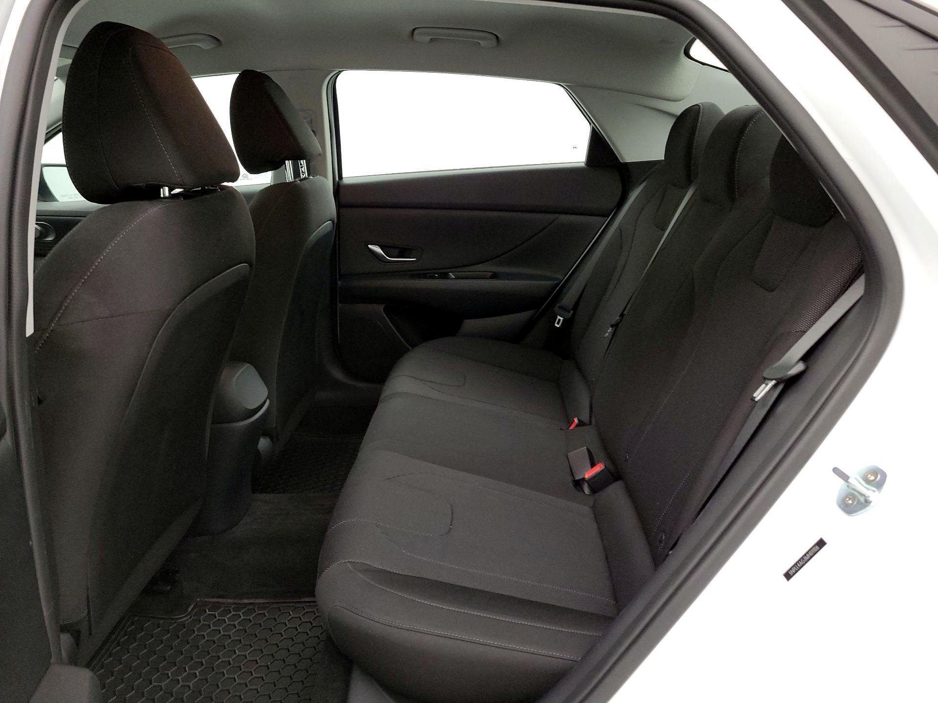 Thumbnail: 2021 Hyundai Elantra - 19