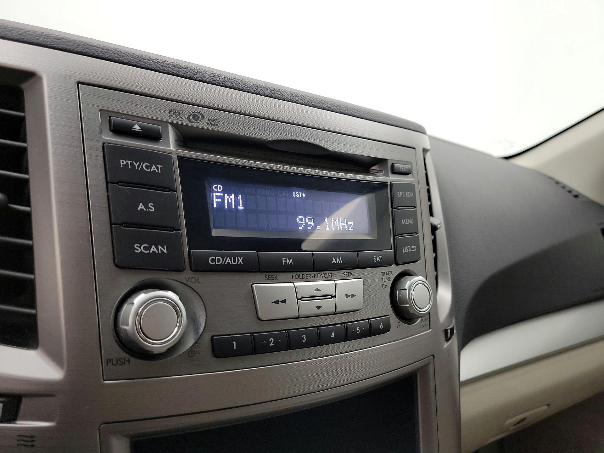 Thumbnail: 2014 Subaru Outback - 14