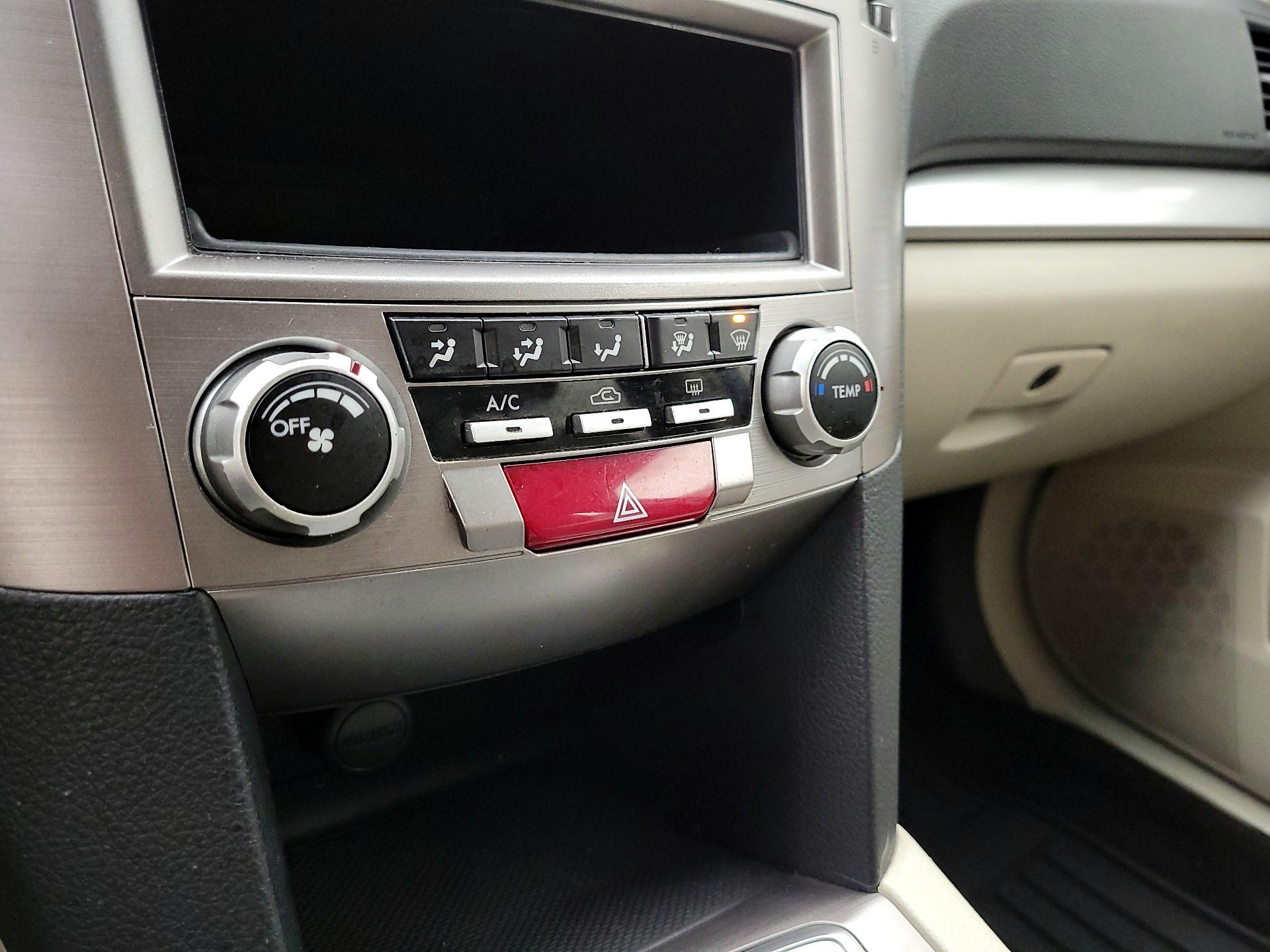 Thumbnail: 2014 Subaru Outback - 15