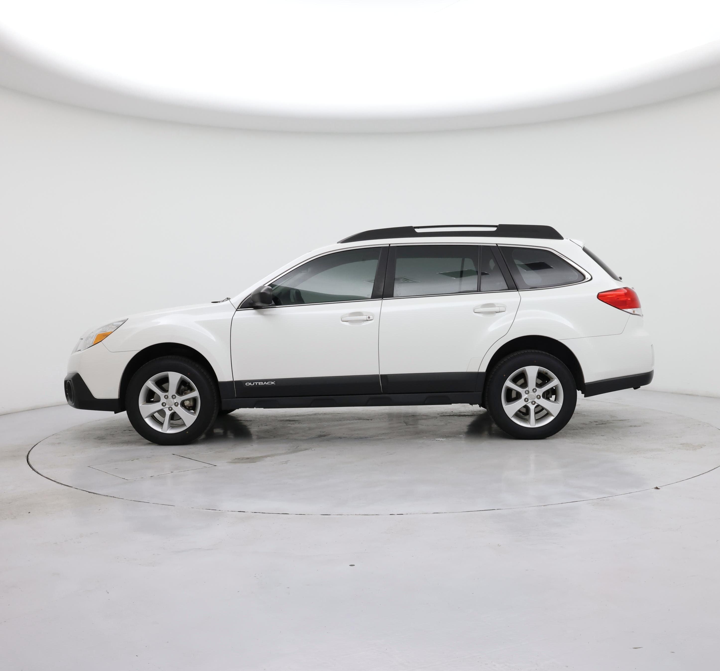 Thumbnail: 2014 Subaru Outback - 3