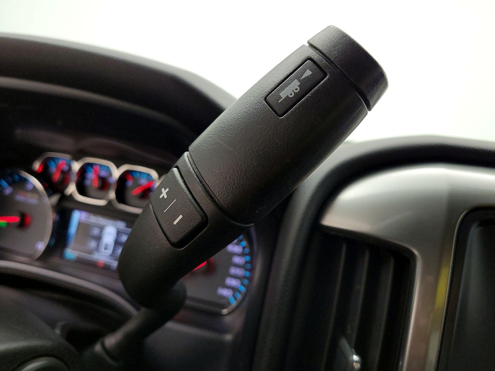 Thumbnail: 2018 Chevrolet Silverado 1500 - 18