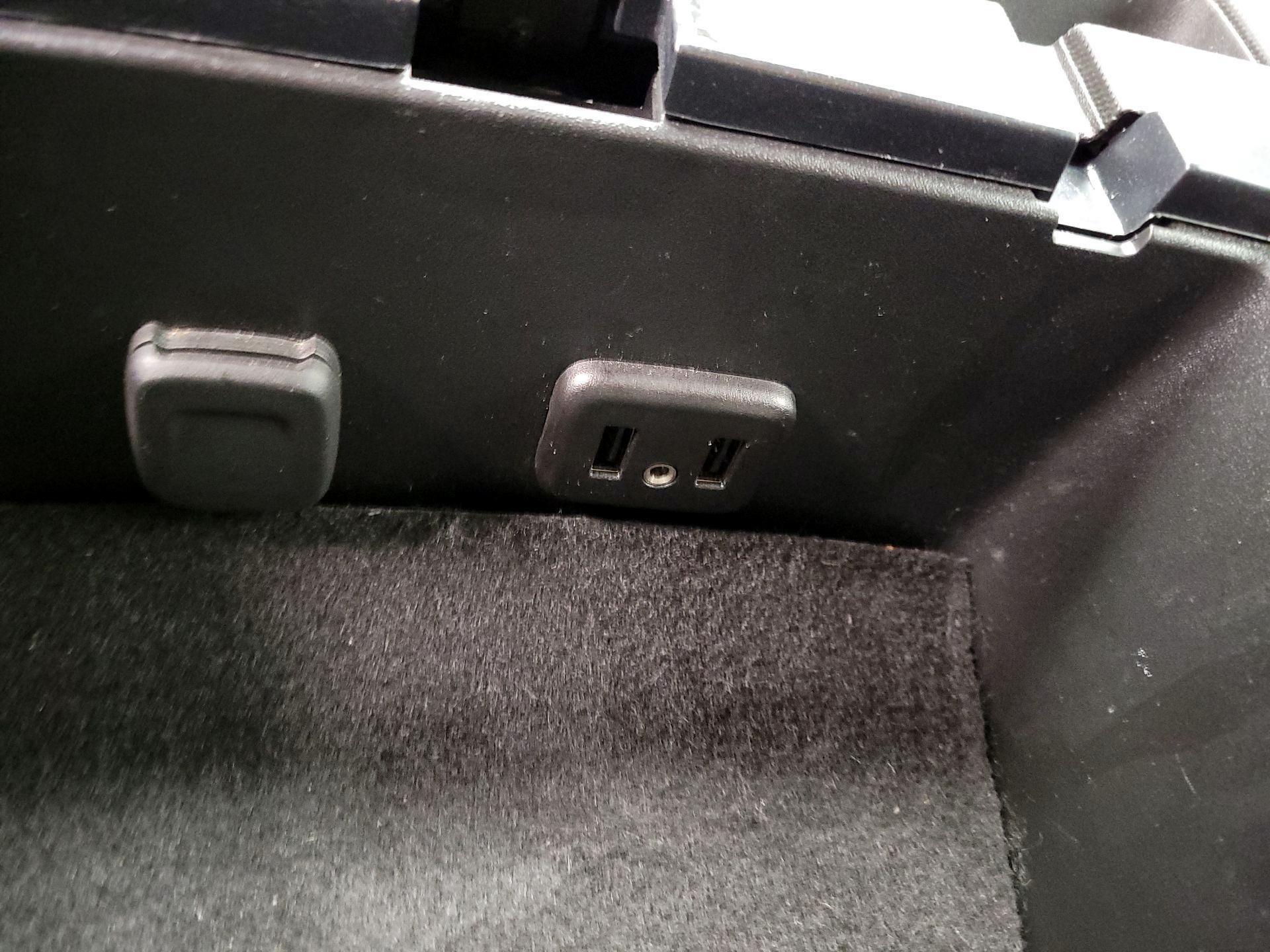 Thumbnail: 2018 Chevrolet Silverado 1500 - 19