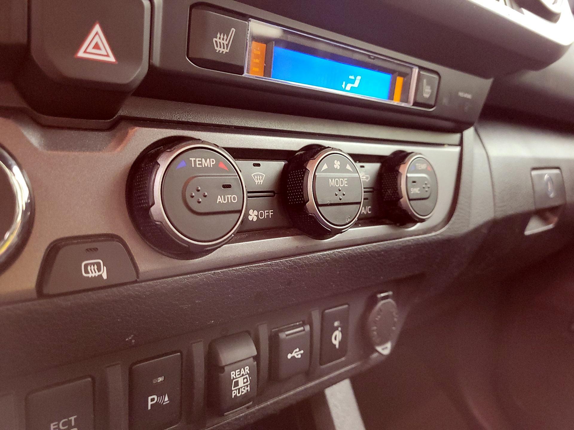 Thumbnail: 2023 Toyota Tacoma - 17