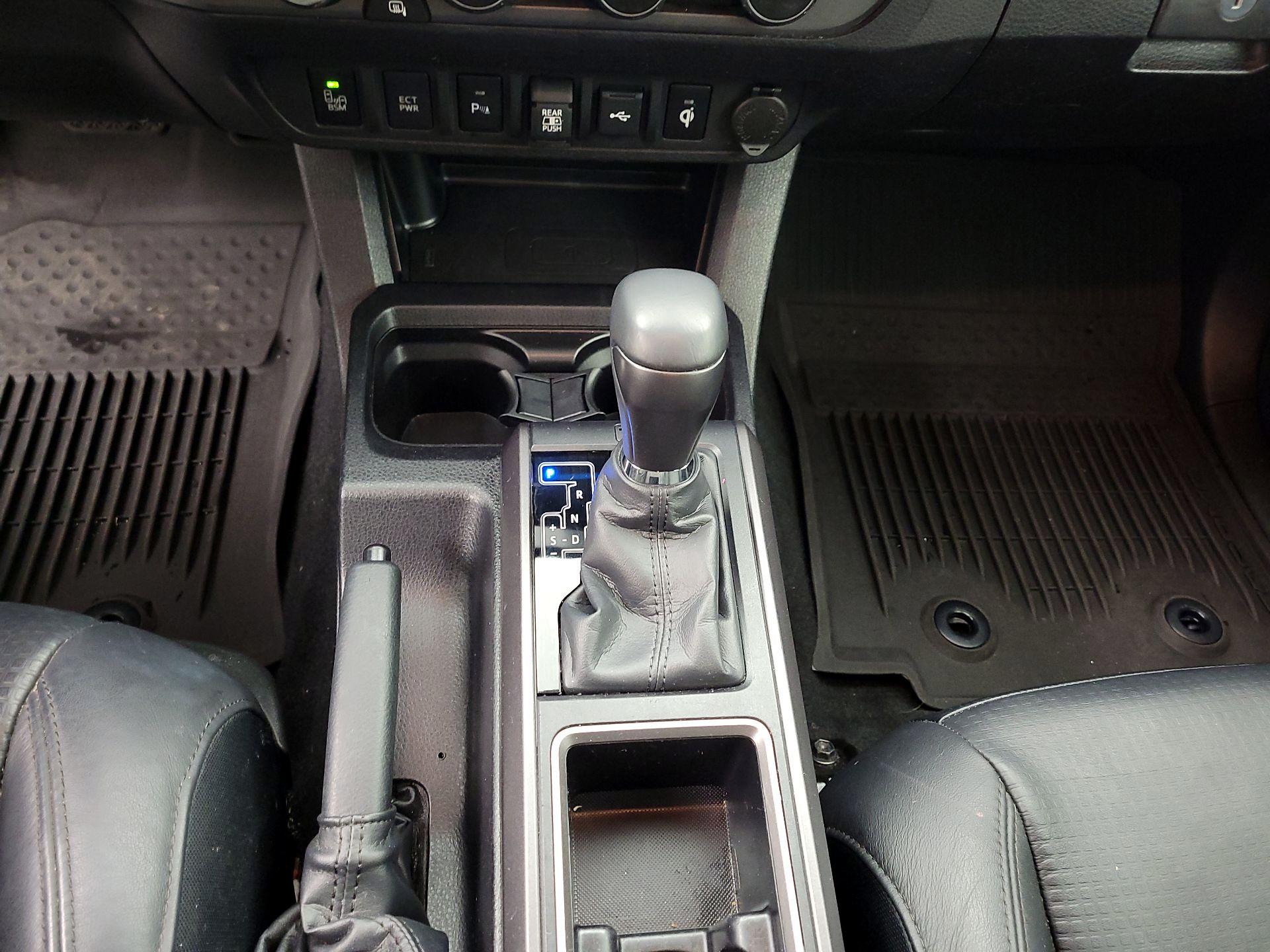 Thumbnail: 2023 Toyota Tacoma - 18