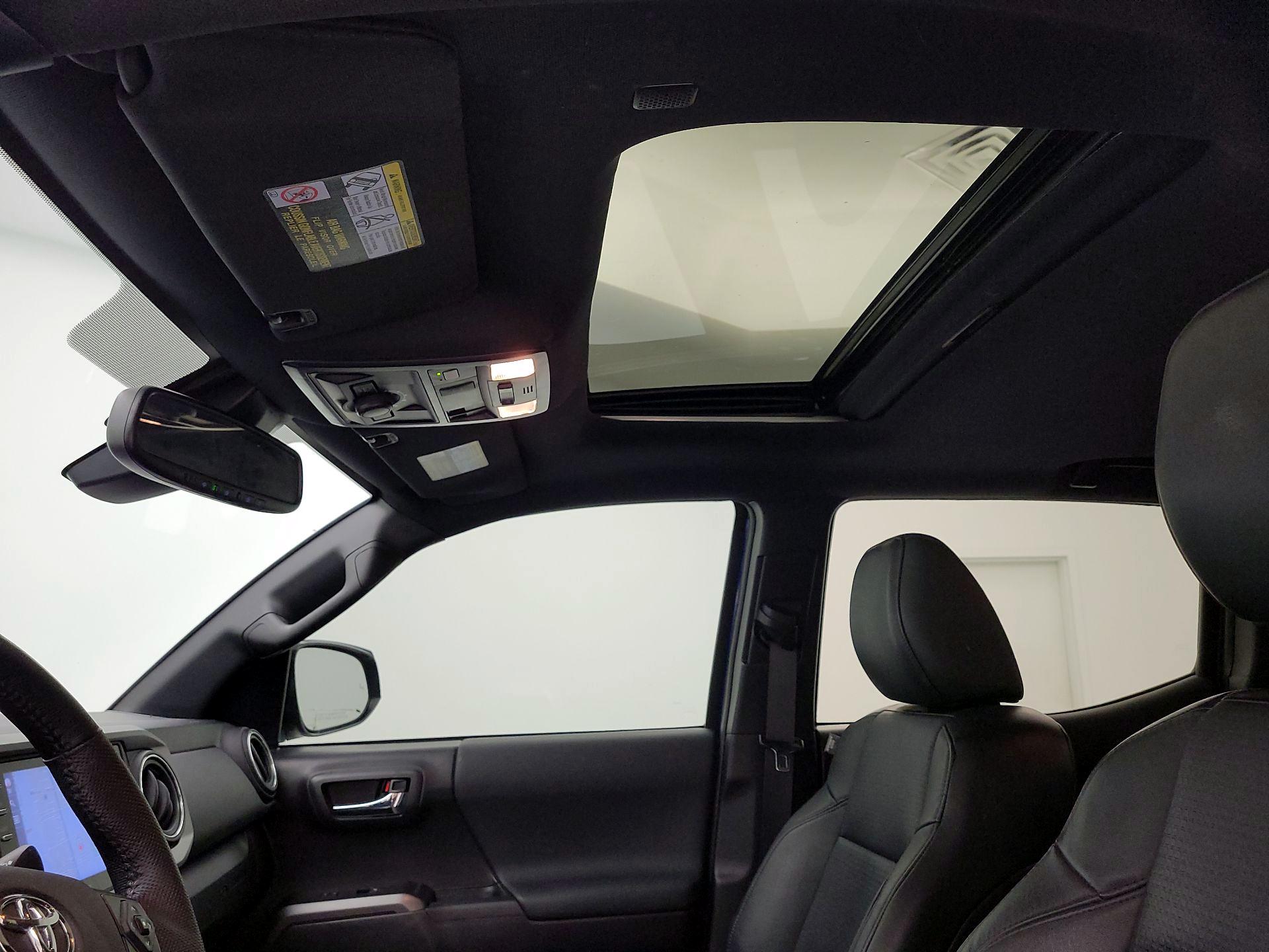 Thumbnail: 2023 Toyota Tacoma - 20