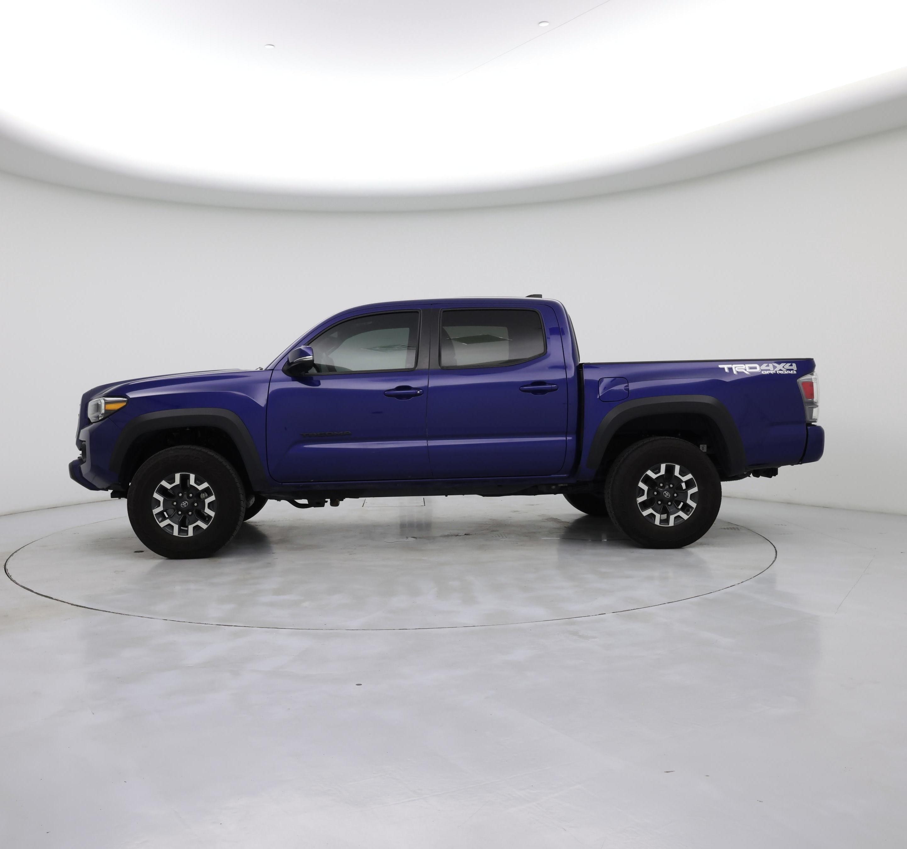 Thumbnail: 2023 Toyota Tacoma - 3