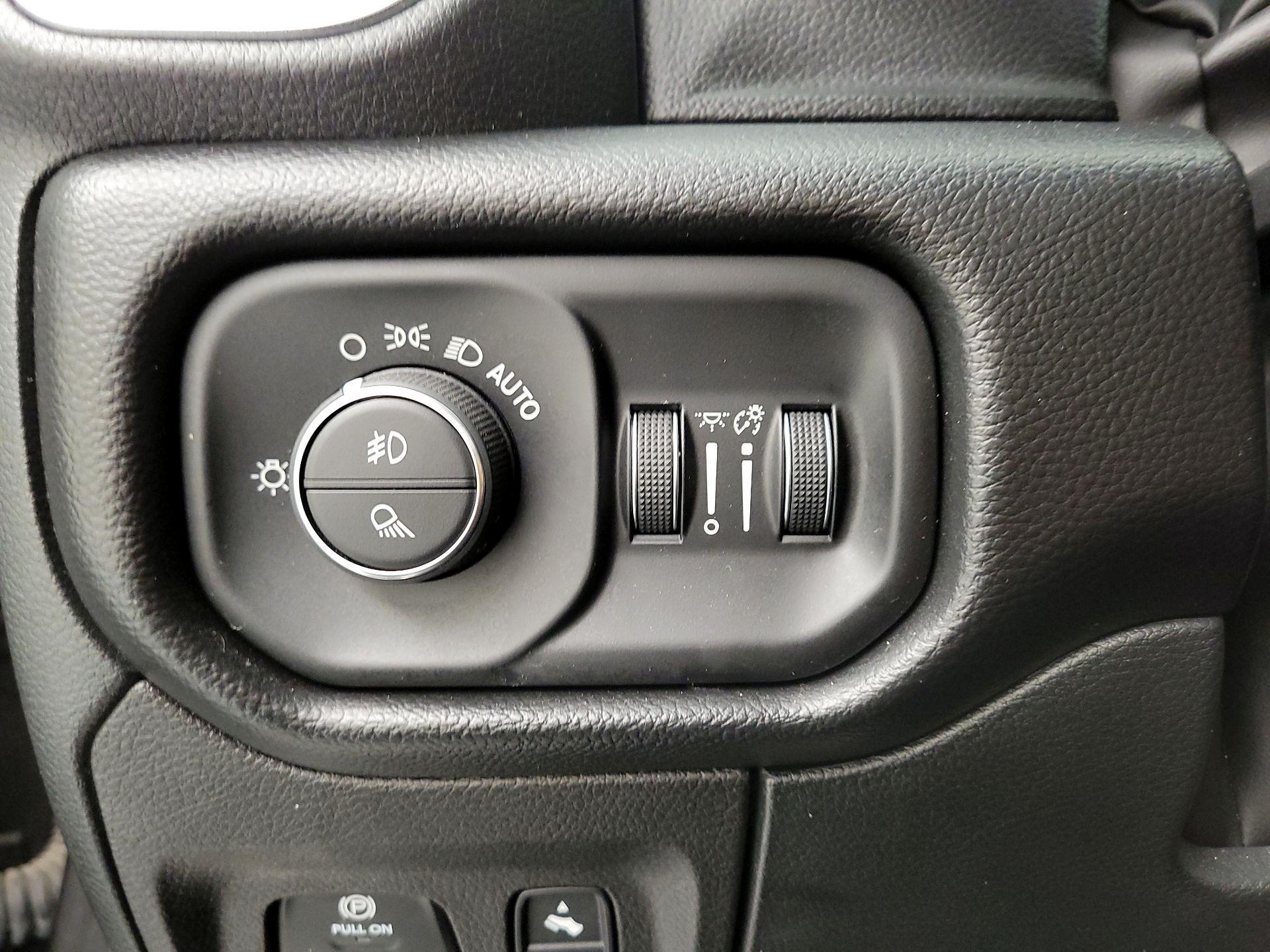 Thumbnail: 2022 RAM 1500 - 13