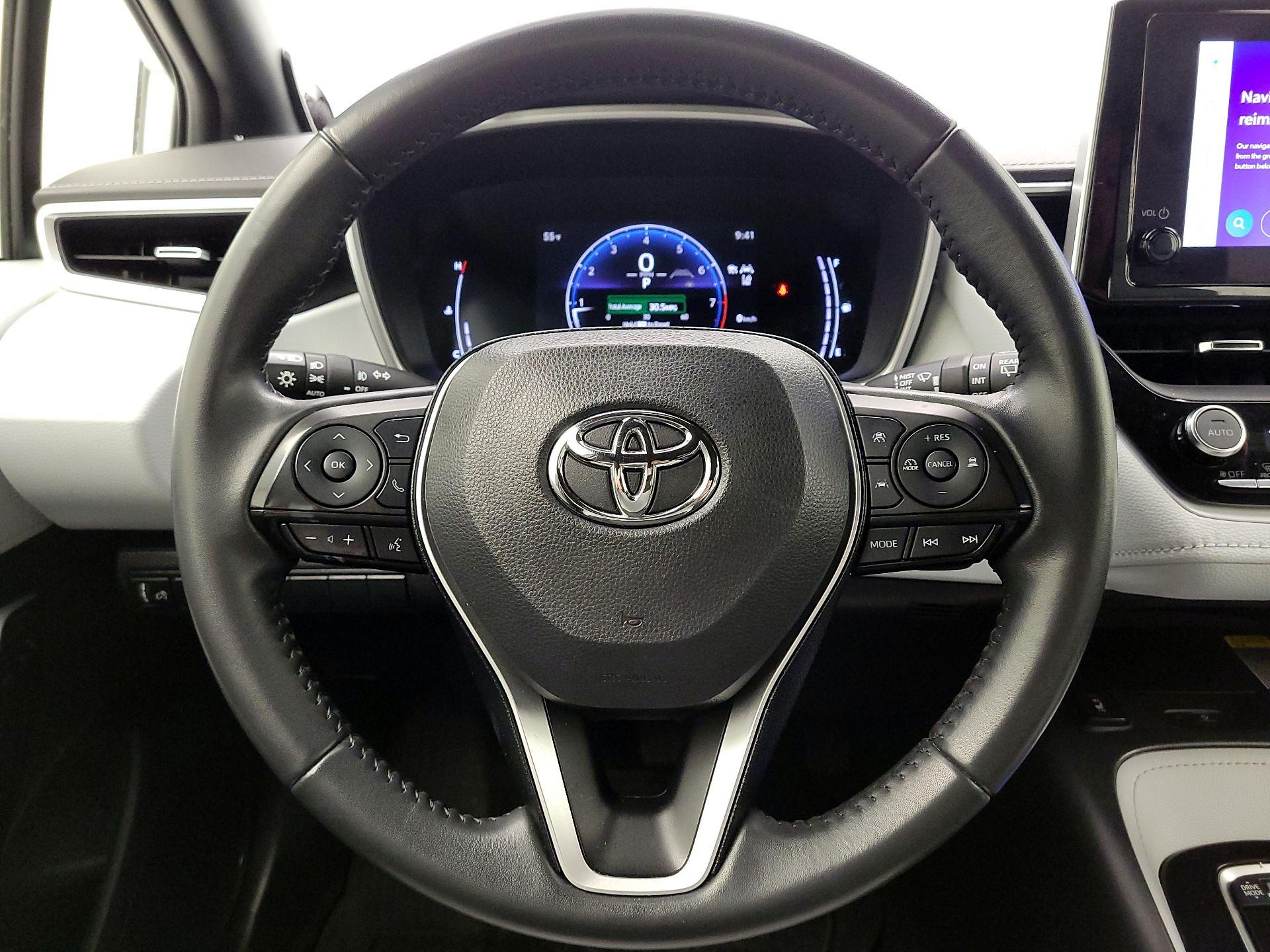 Thumbnail: 2023 Toyota Corolla - 10