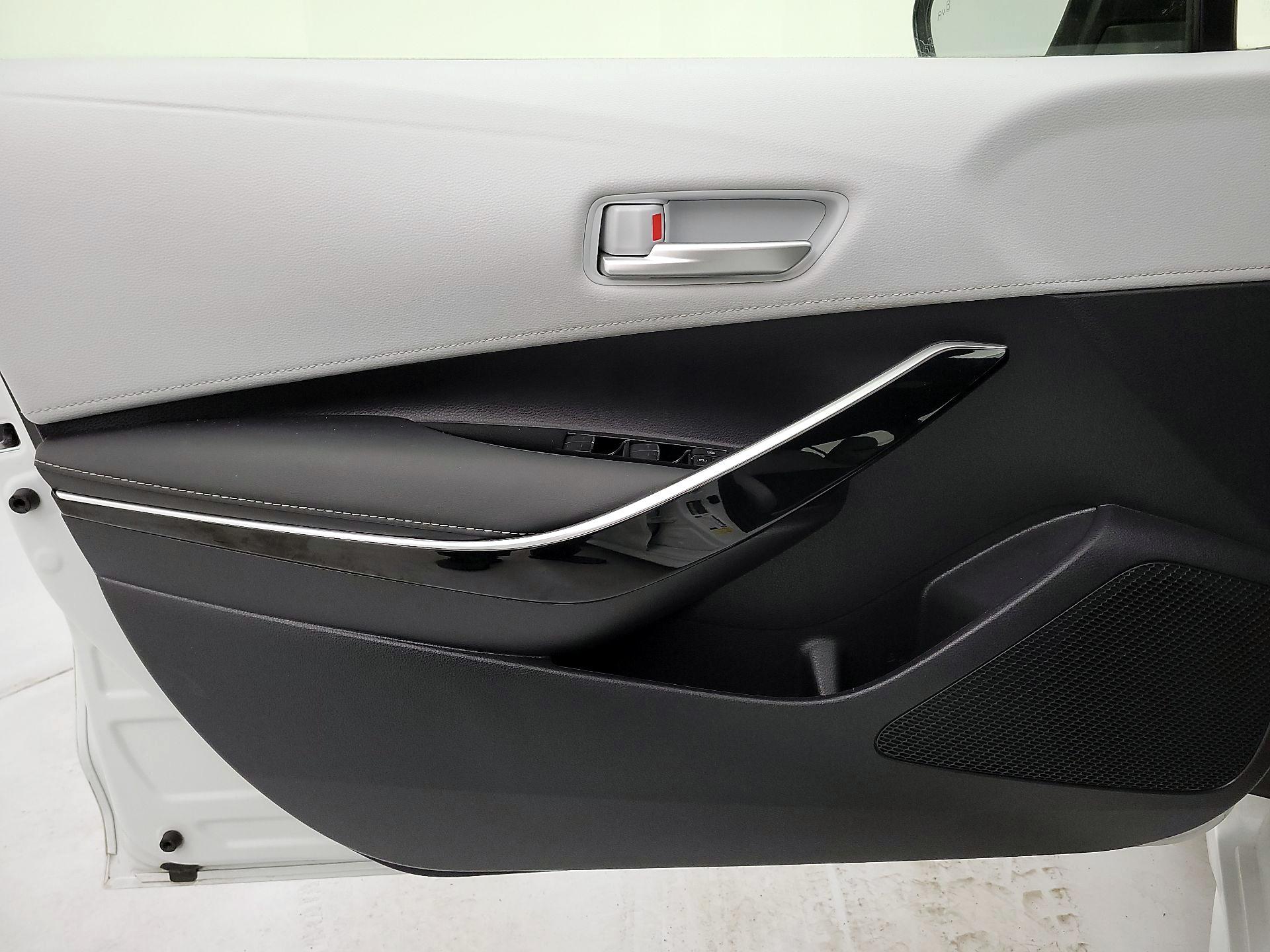 Thumbnail: 2023 Toyota Corolla - 12