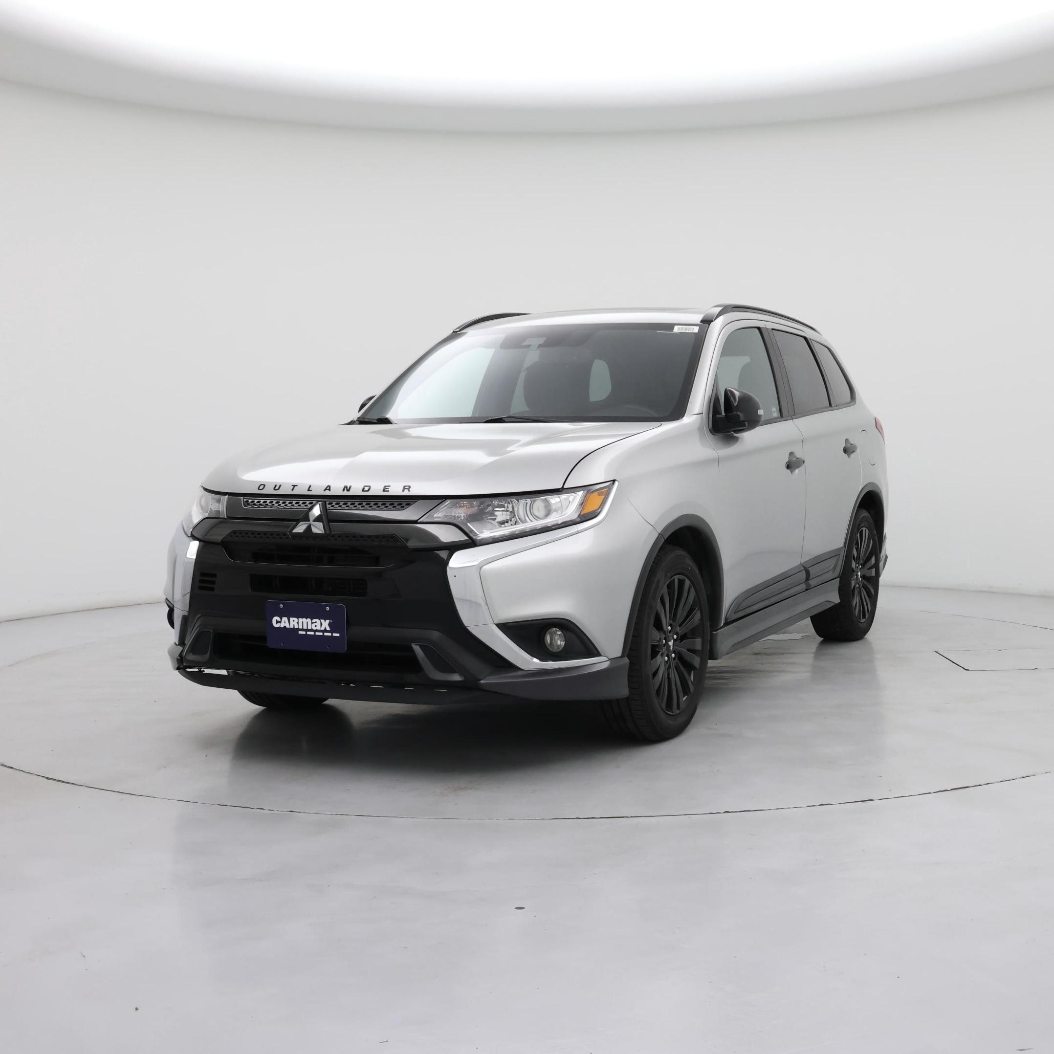 Thumbnail: 2020 Mitsubishi Outlander - 4