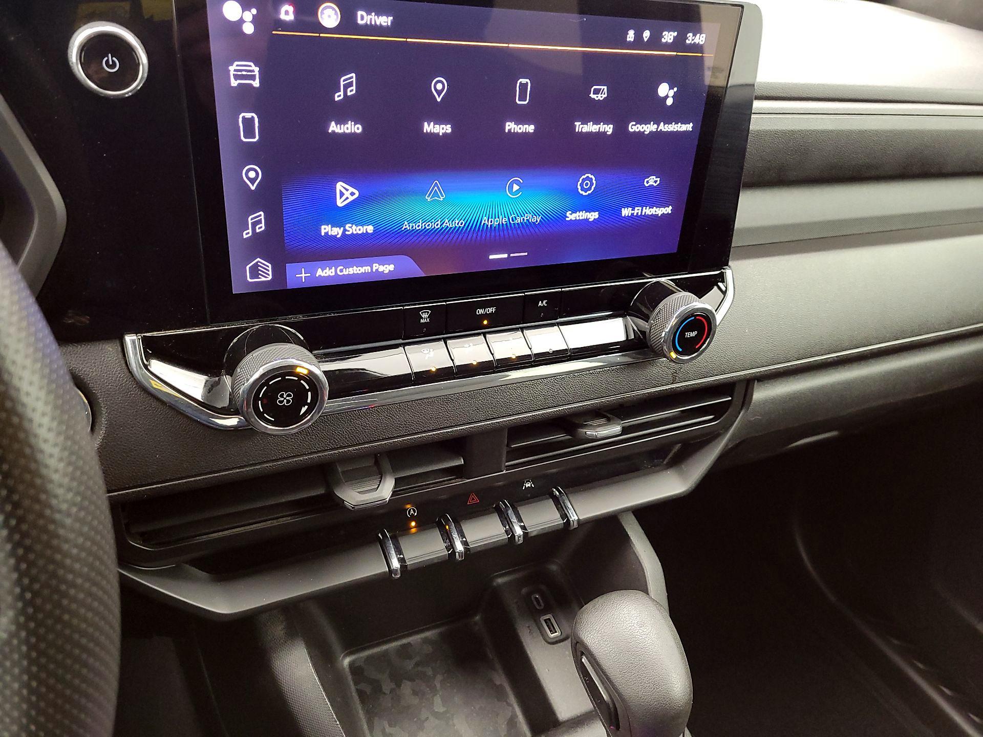 Thumbnail: 2023 Chevrolet Colorado - 16