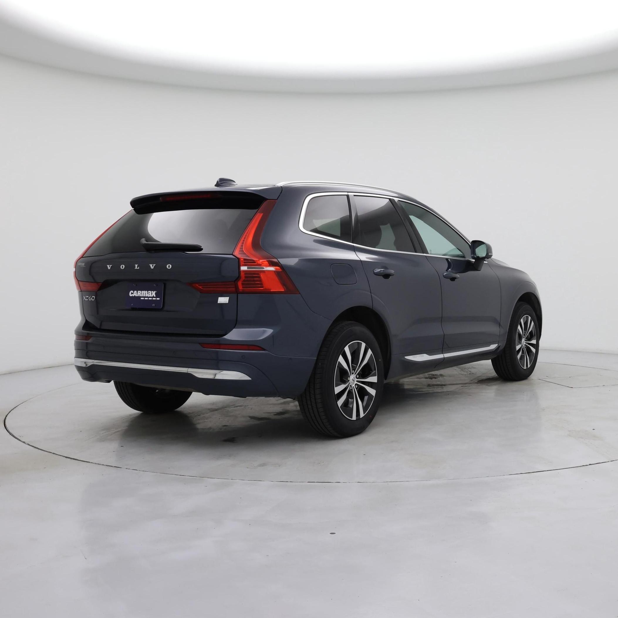 Thumbnail: 2022 Volvo XC60 - 8