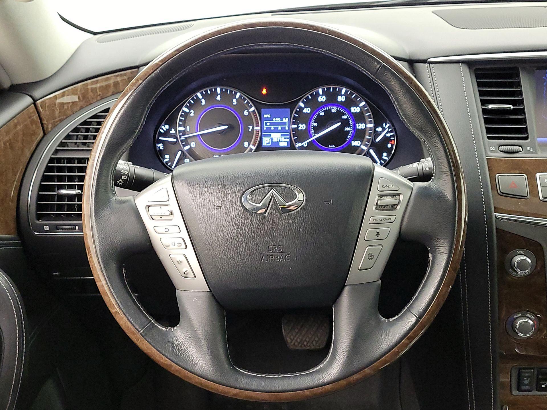 Thumbnail: 2017 INFINITI QX80 - 10