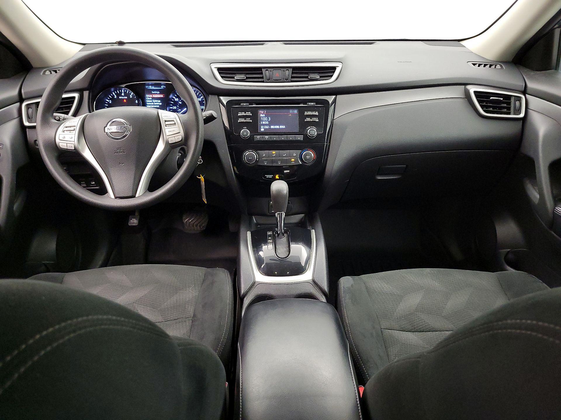 Thumbnail: 2016 Nissan Rogue - 9