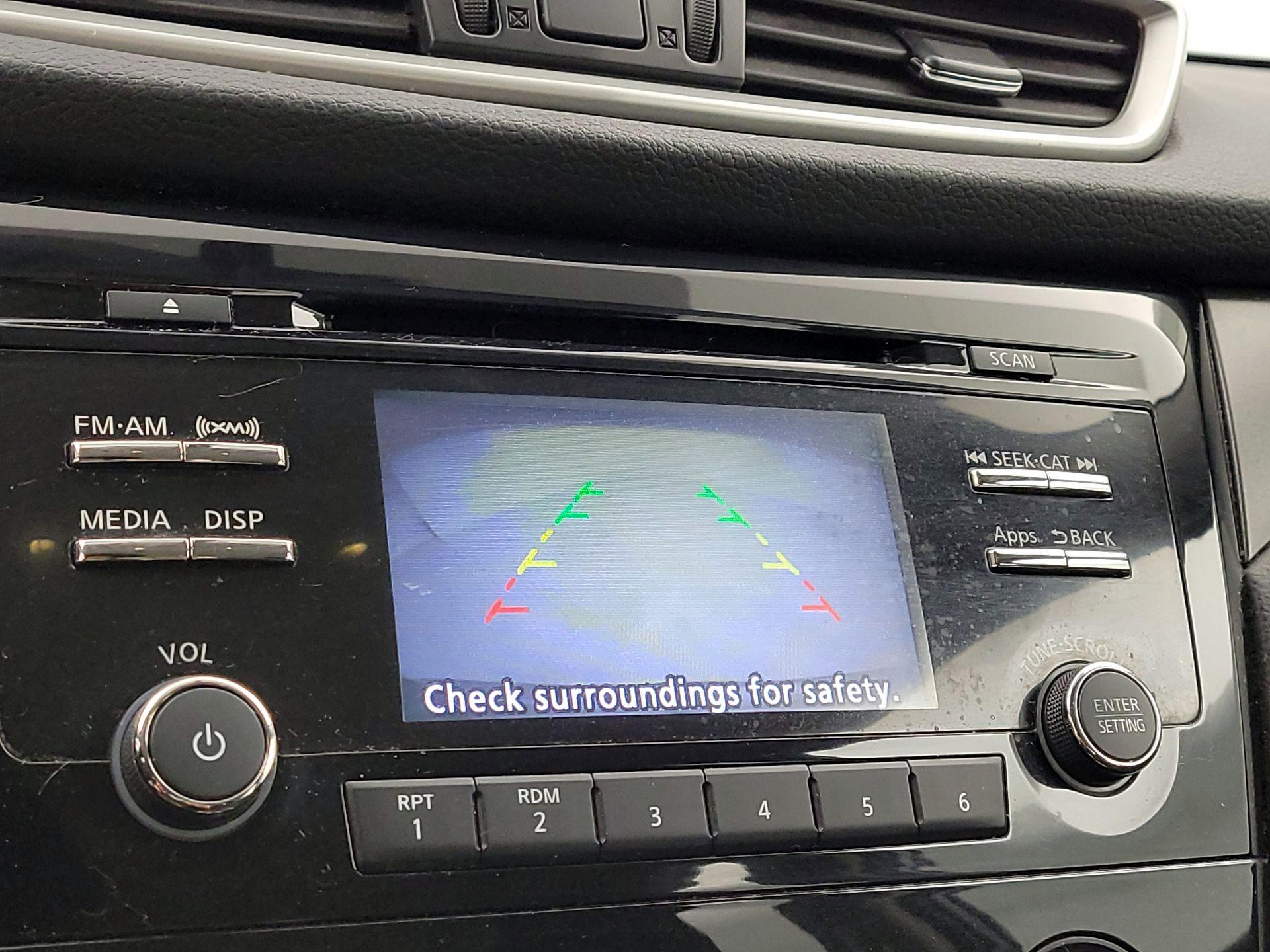 Thumbnail: 2016 Nissan Rogue - 14