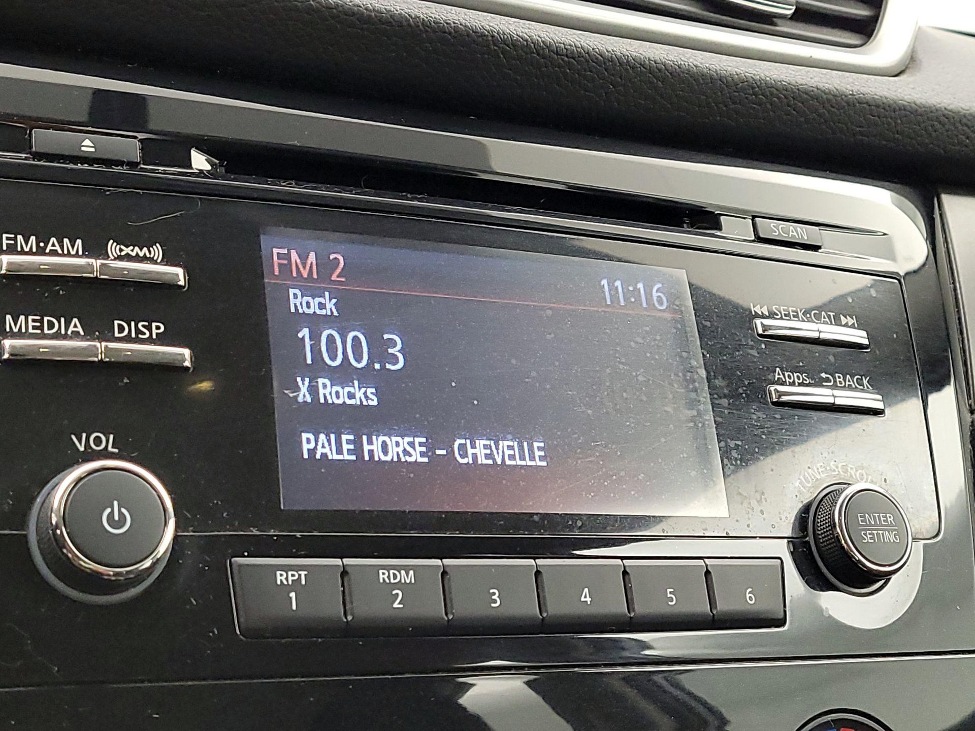 Thumbnail: 2016 Nissan Rogue - 15