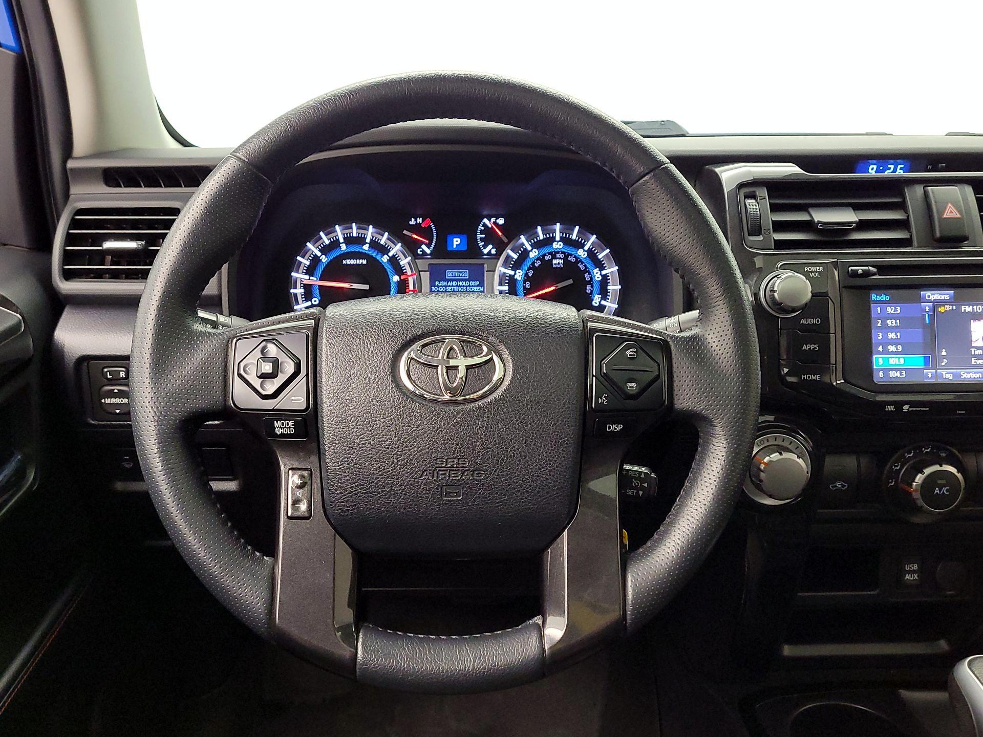 Thumbnail: 2019 Toyota 4Runner - 10