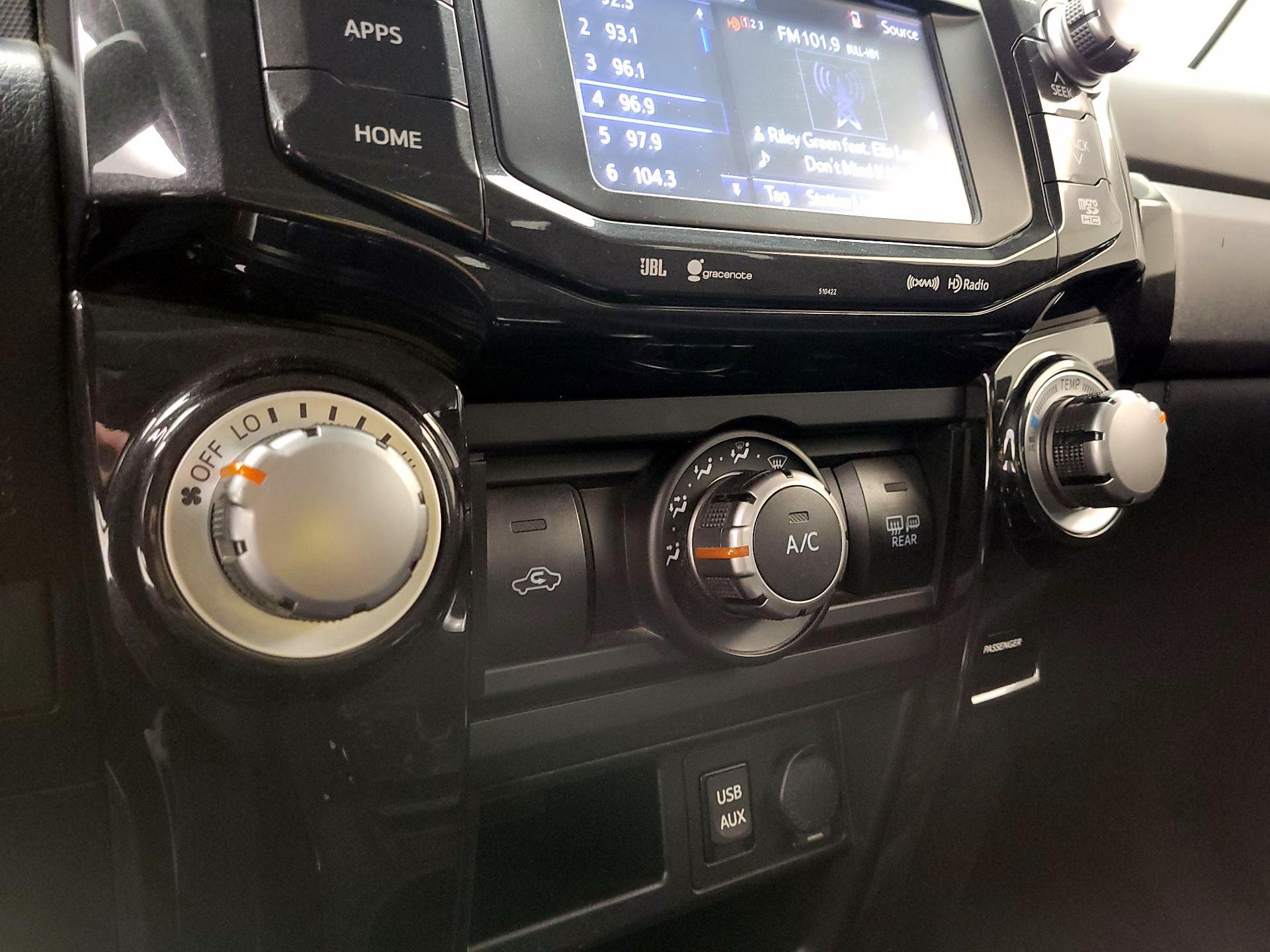 Thumbnail: 2019 Toyota 4Runner - 16