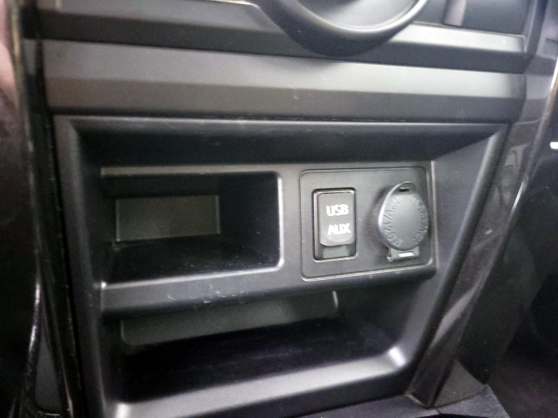 Thumbnail: 2019 Toyota 4Runner - 18