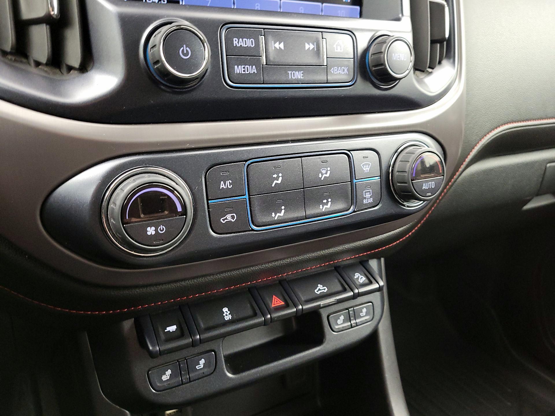 Thumbnail: 2018 GMC Canyon - 17