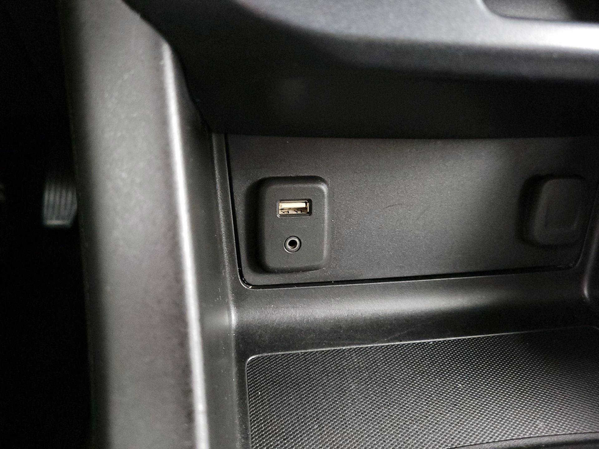 Thumbnail: 2018 GMC Canyon - 19