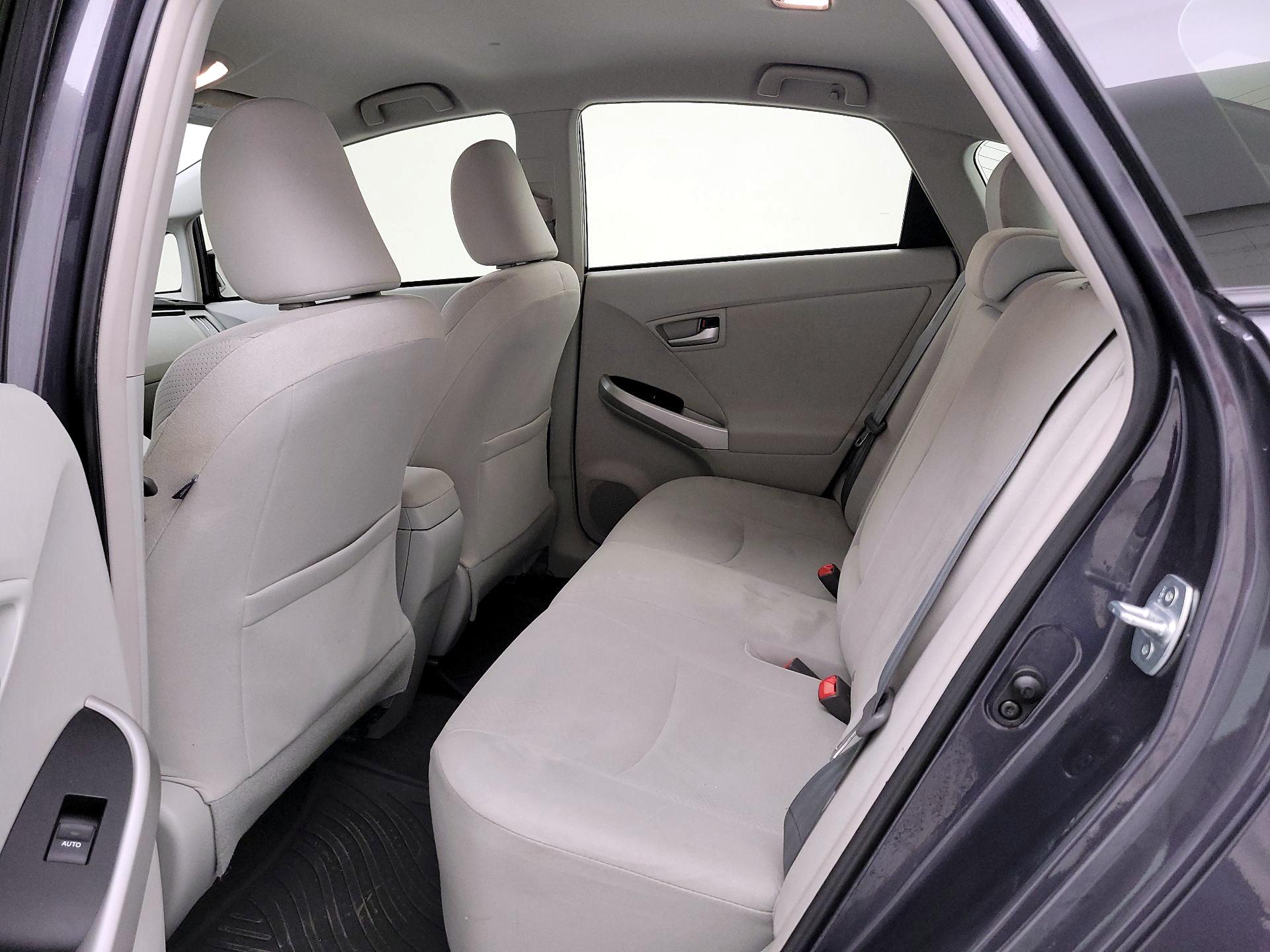 Thumbnail: 2014 Toyota Prius - 18