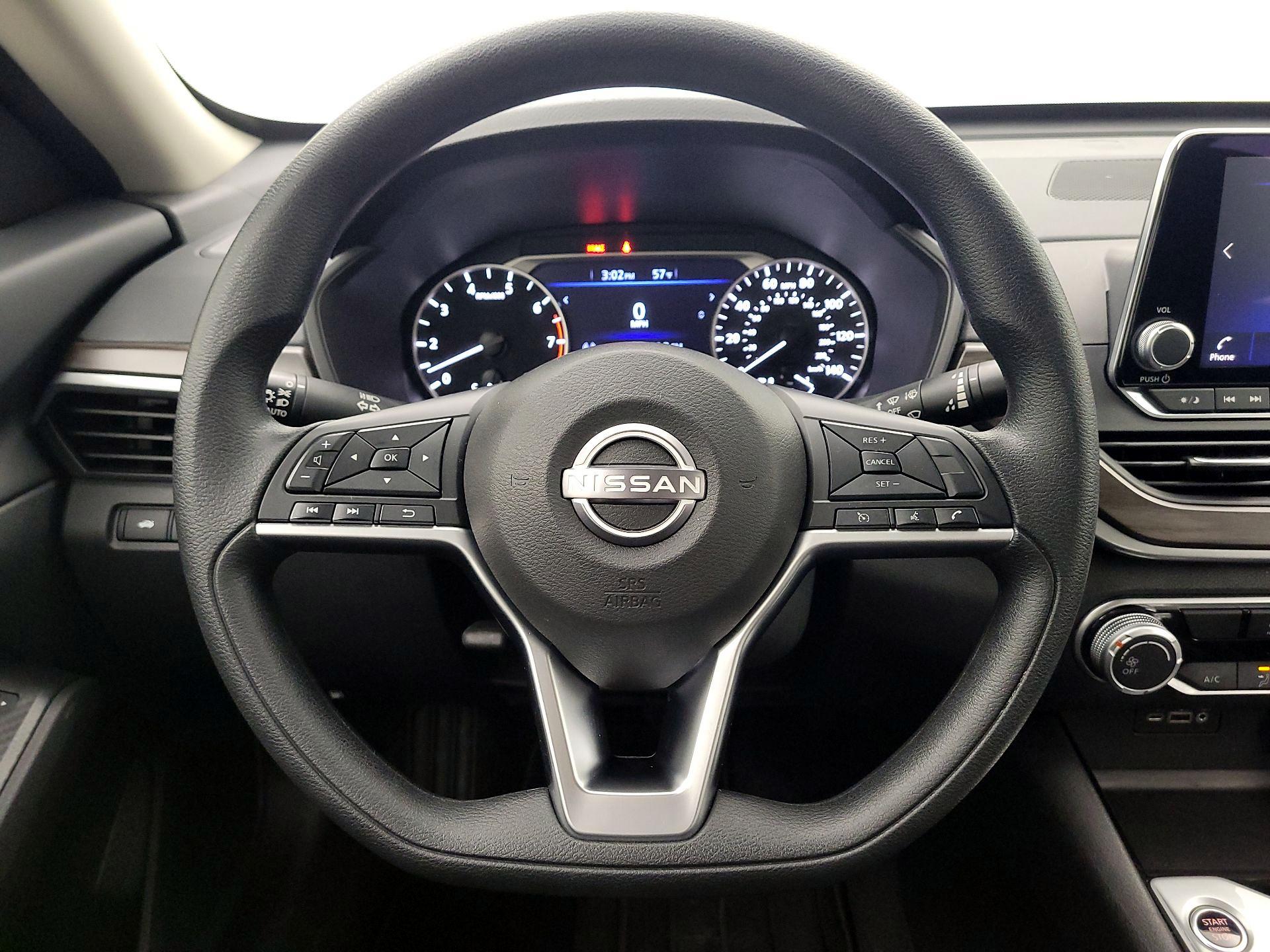 Thumbnail: 2024 Nissan Altima - 10