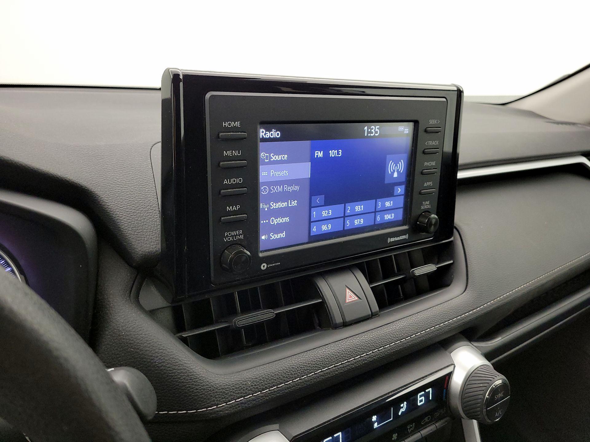 Thumbnail: 2021 Toyota RAV4 - 15