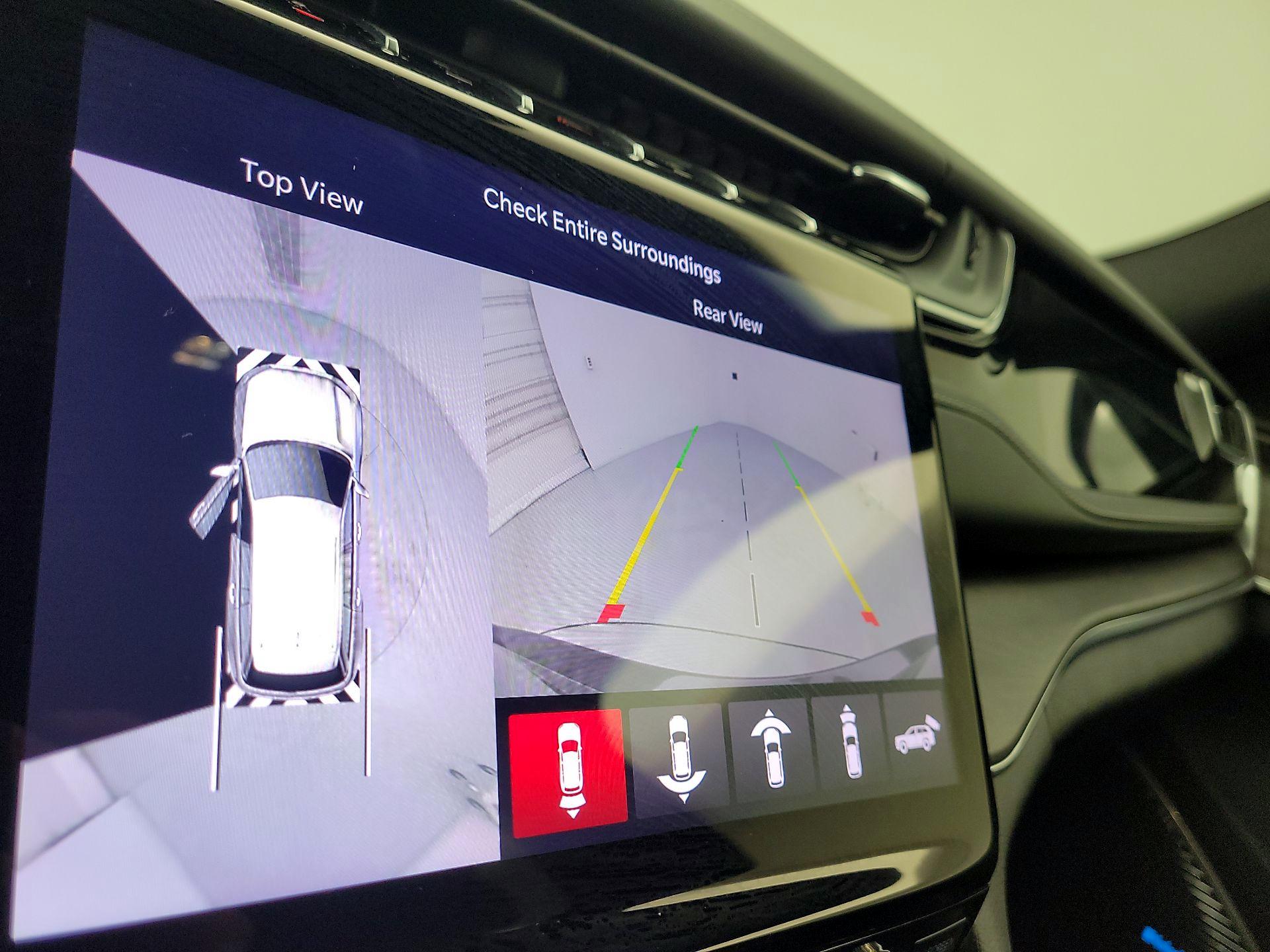 Thumbnail: 2022 Jeep Grand Cherokee - 15