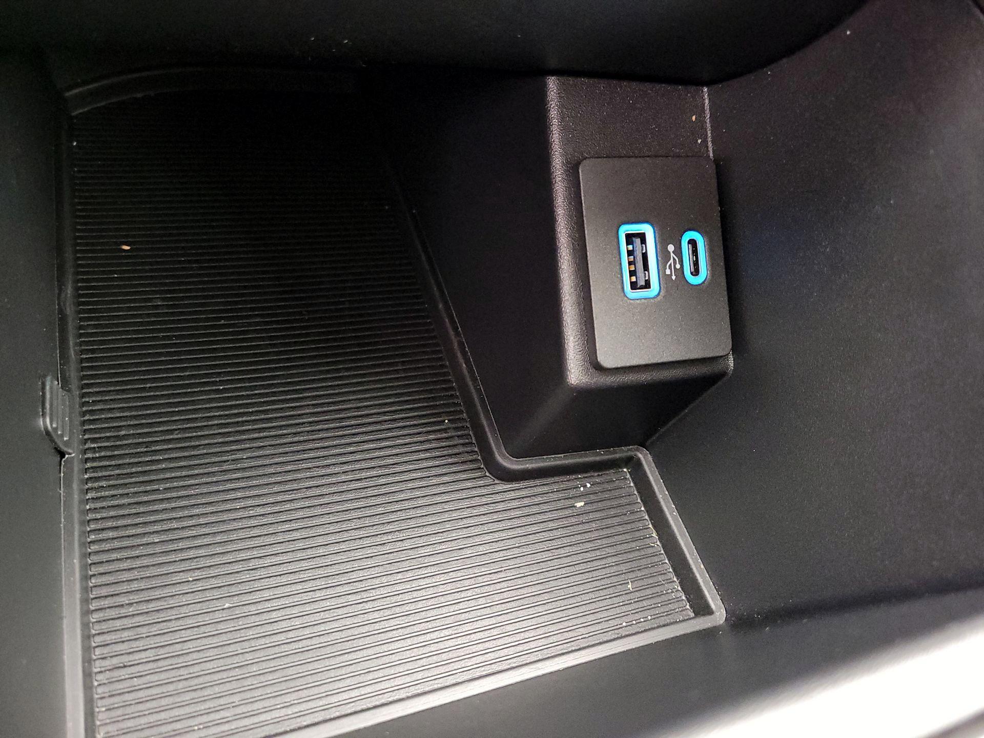 Thumbnail: 2024 Ford Edge - 18