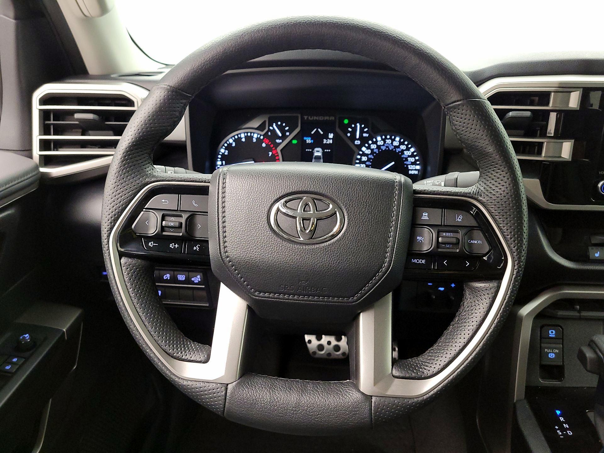 Thumbnail: 2022 Toyota Tundra - 10