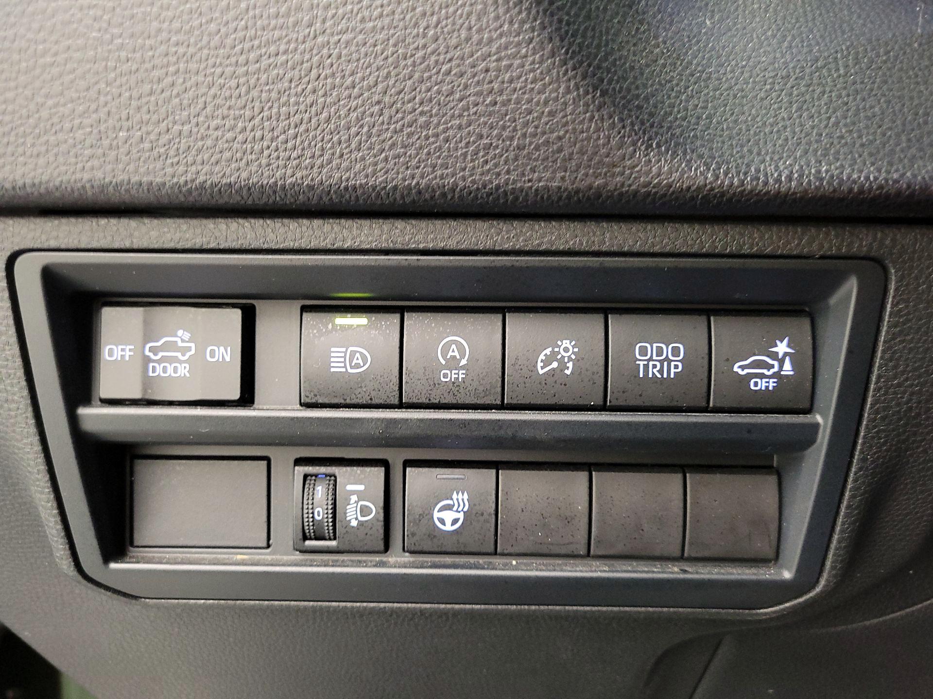 Thumbnail: 2022 Toyota Tundra - 13