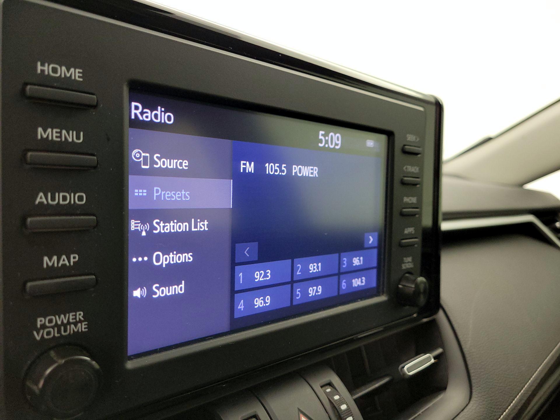 Thumbnail: 2019 Toyota RAV4 - 15