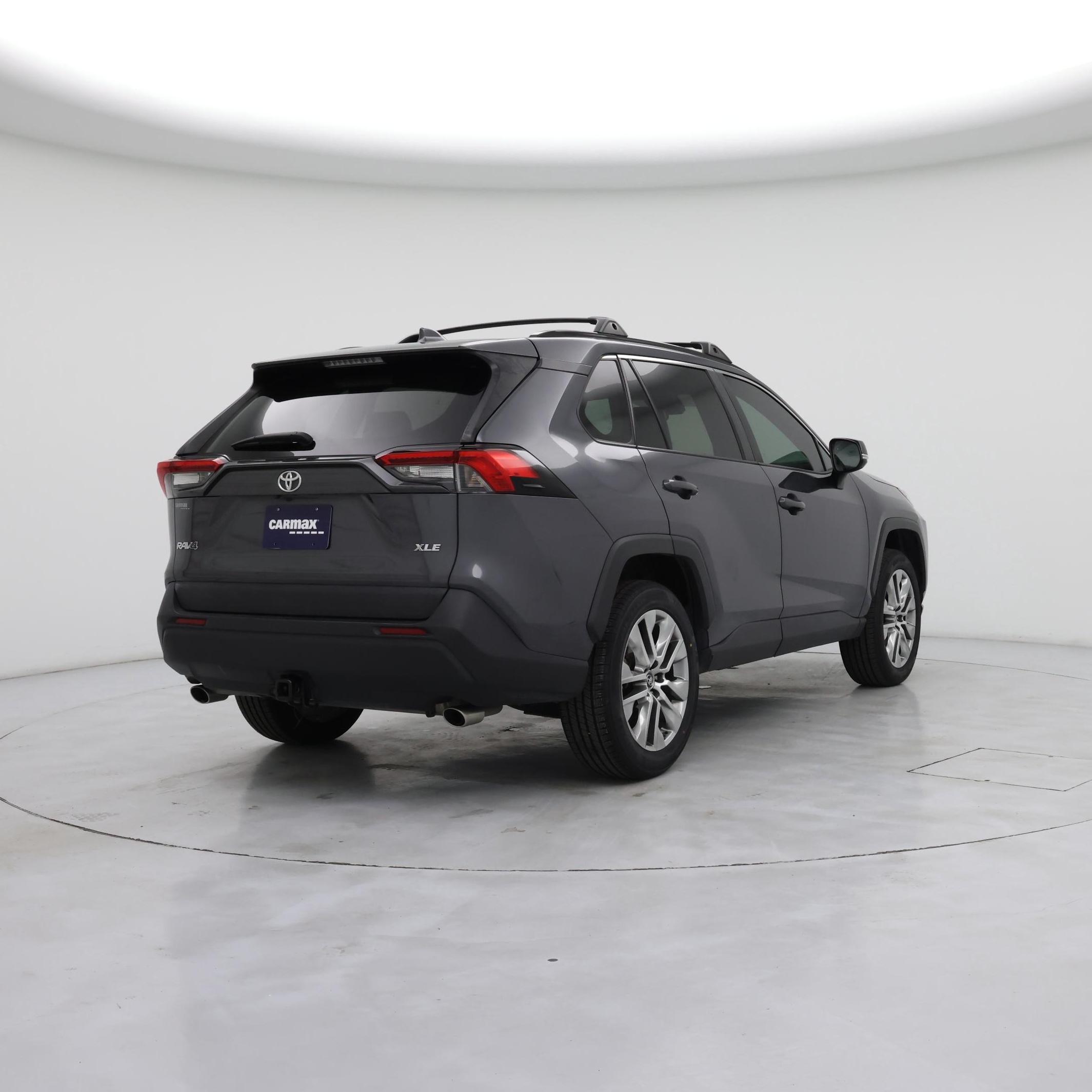 Thumbnail: 2019 Toyota RAV4 - 8