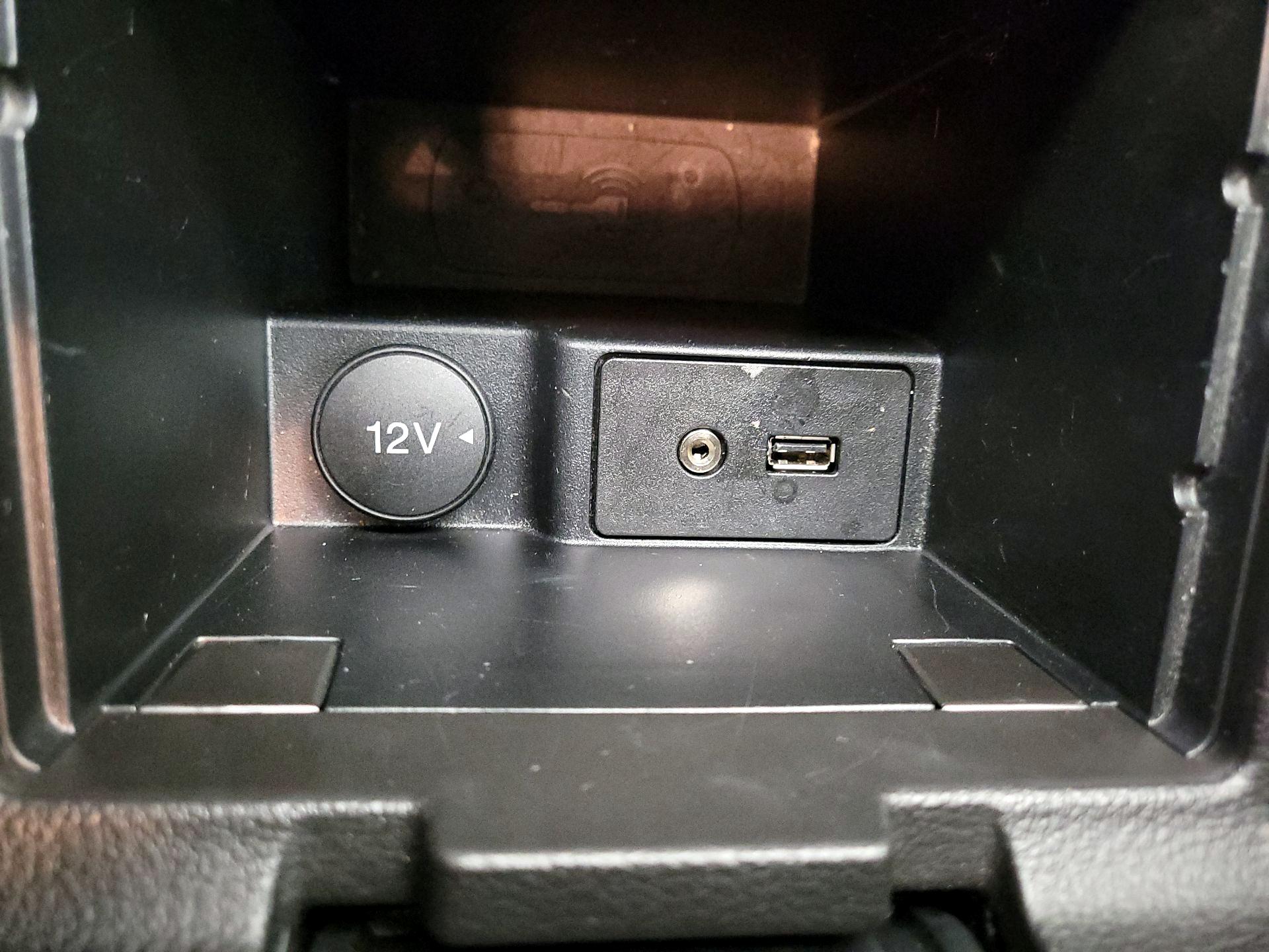 Thumbnail: 2017 Ford Focus - 18