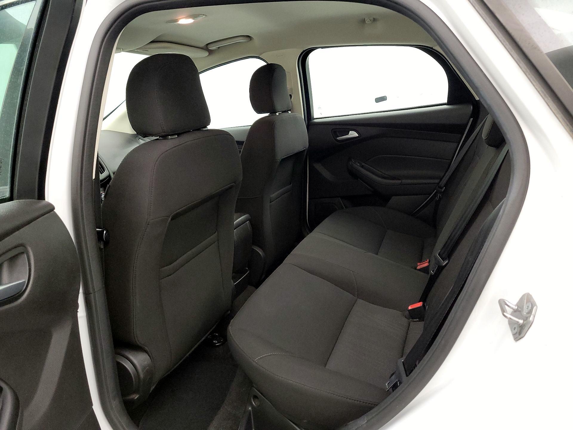 Thumbnail: 2017 Ford Focus - 19