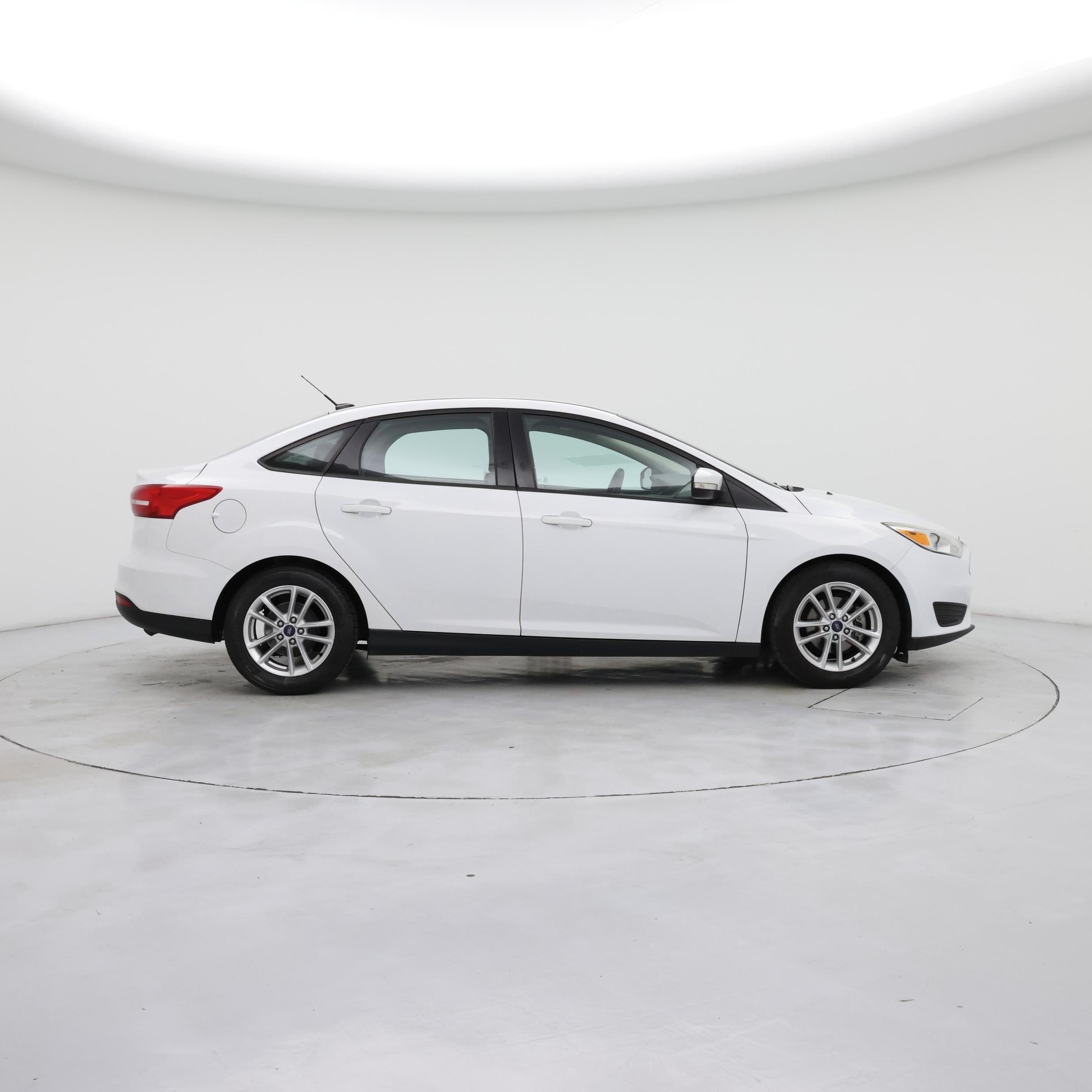 Thumbnail: 2017 Ford Focus - 7