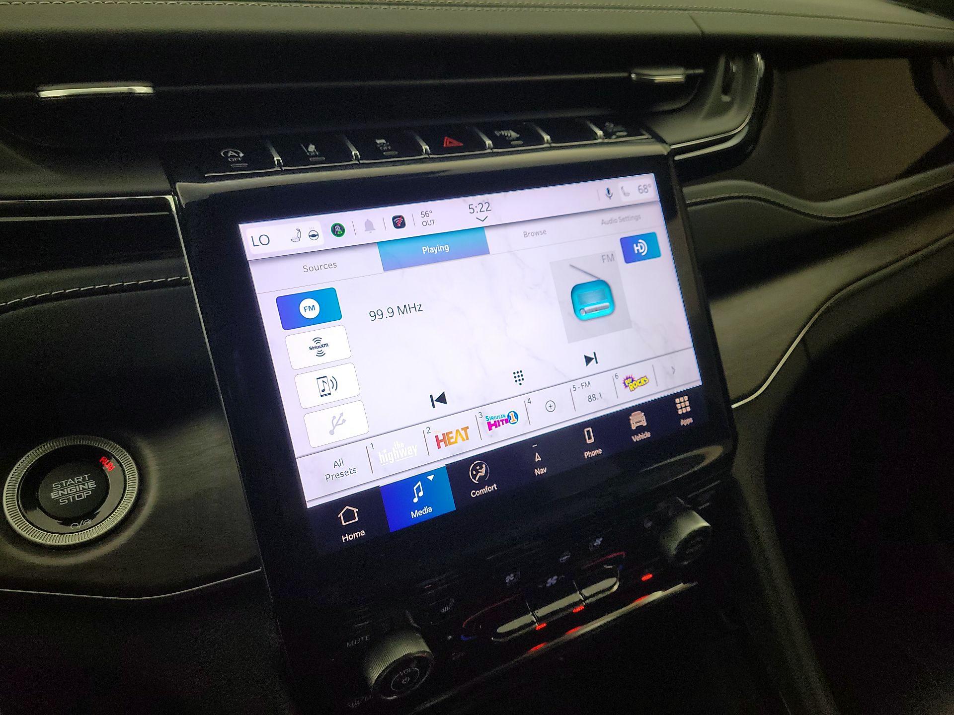 Thumbnail: 2022 Jeep Grand Cherokee - 16