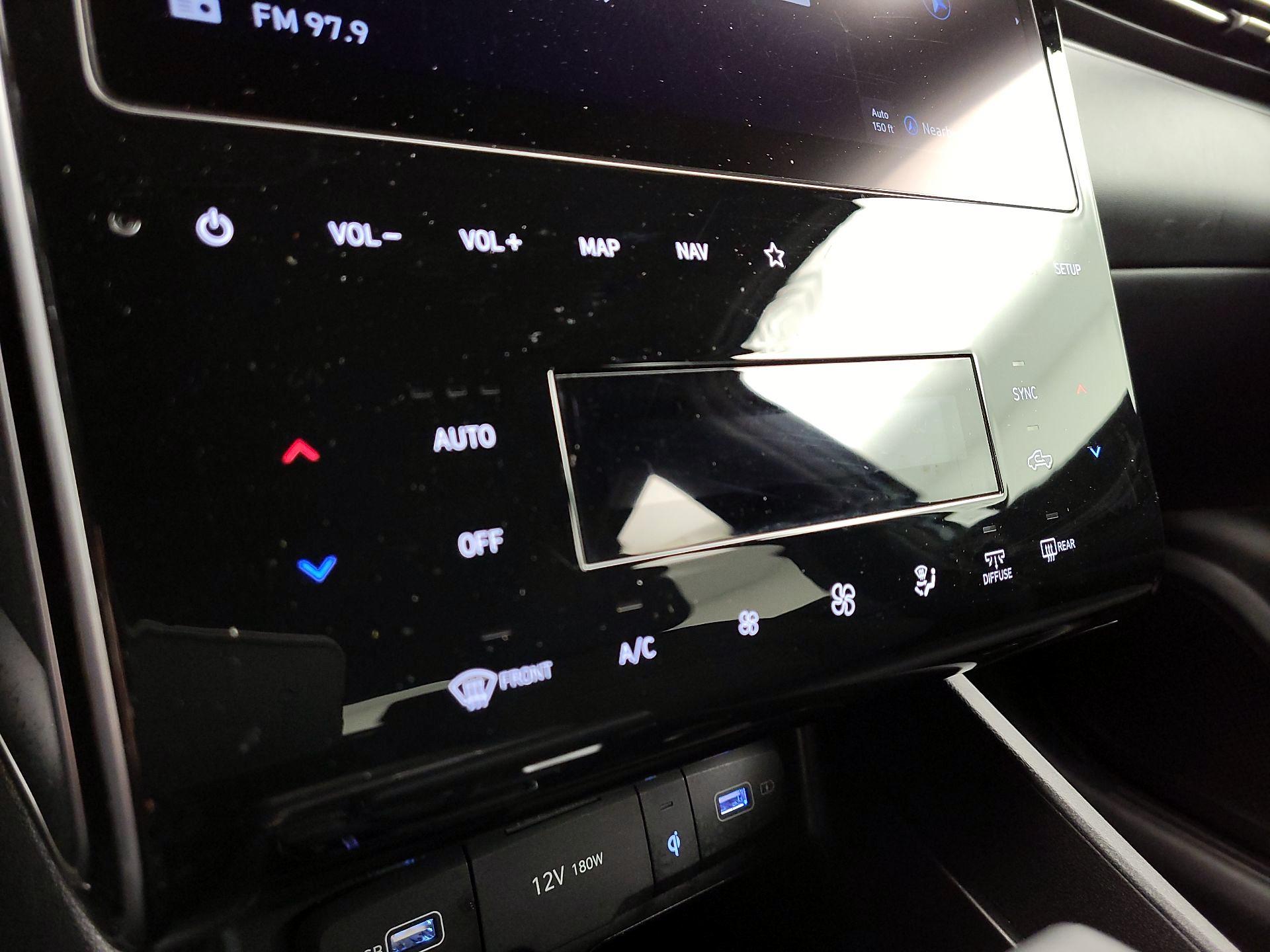 Thumbnail: 2023 Hyundai Santa Cruz - 17