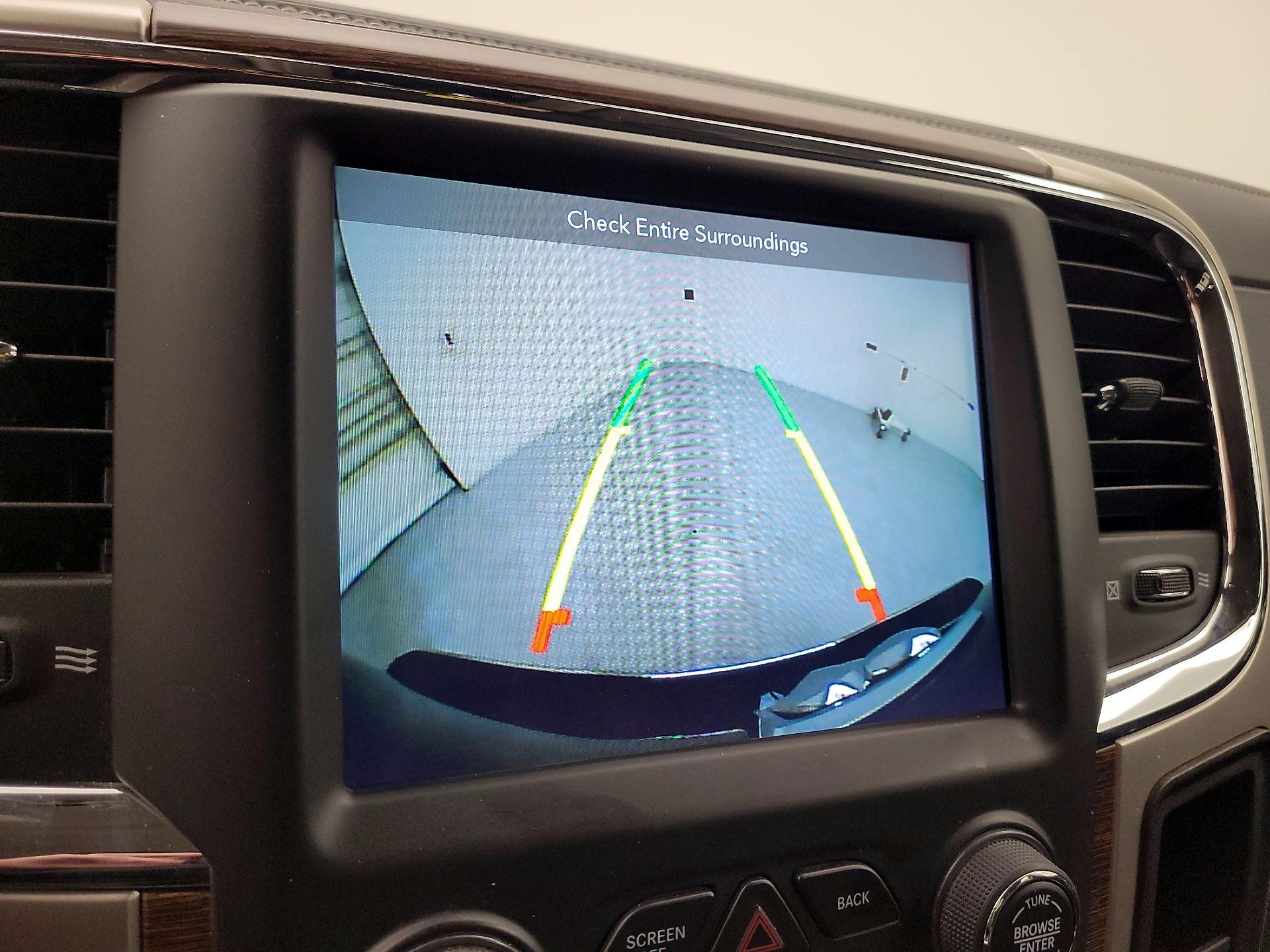 Thumbnail: 2019 RAM 1500 Classic - 14