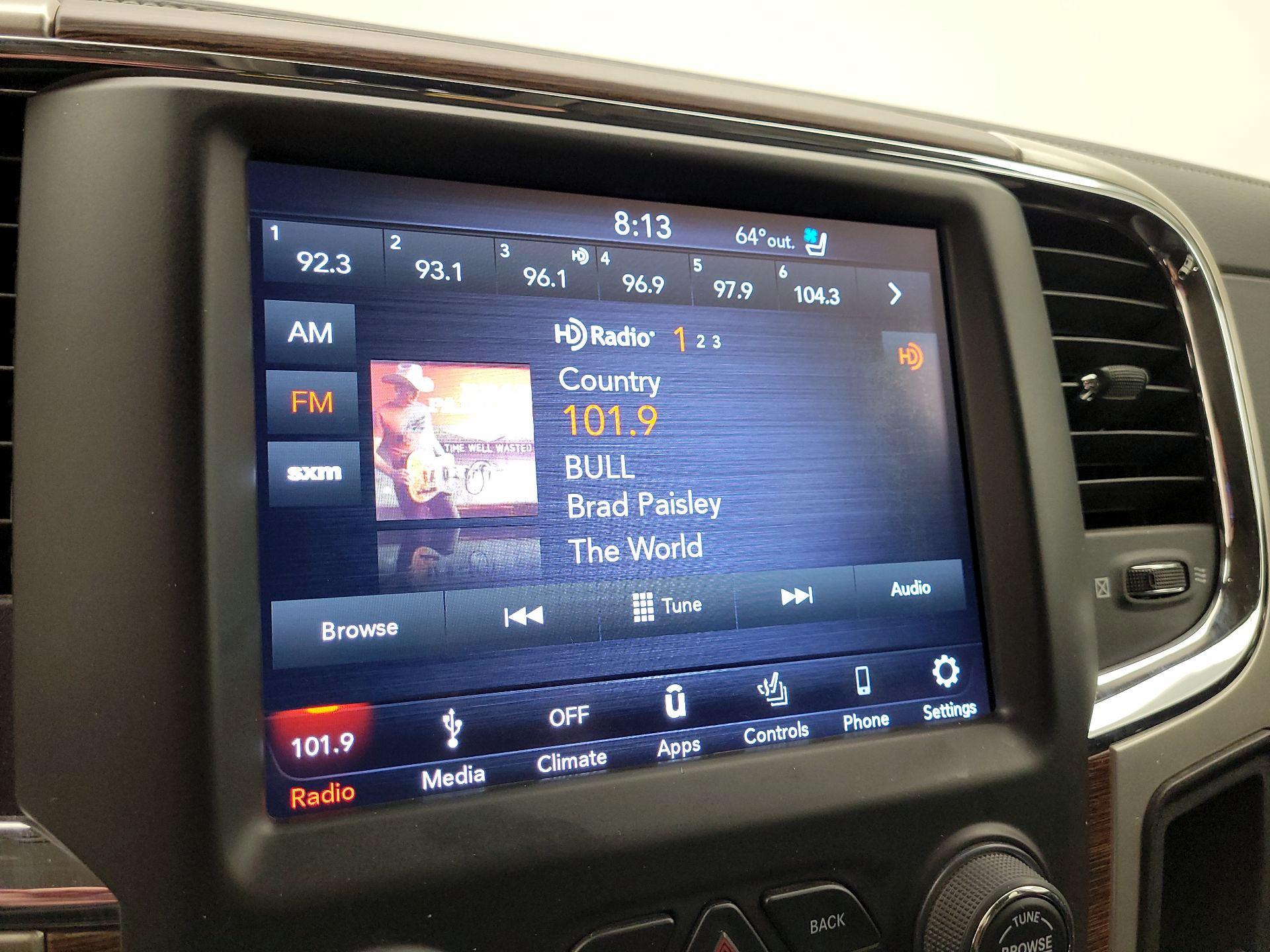 Thumbnail: 2019 RAM 1500 Classic - 15