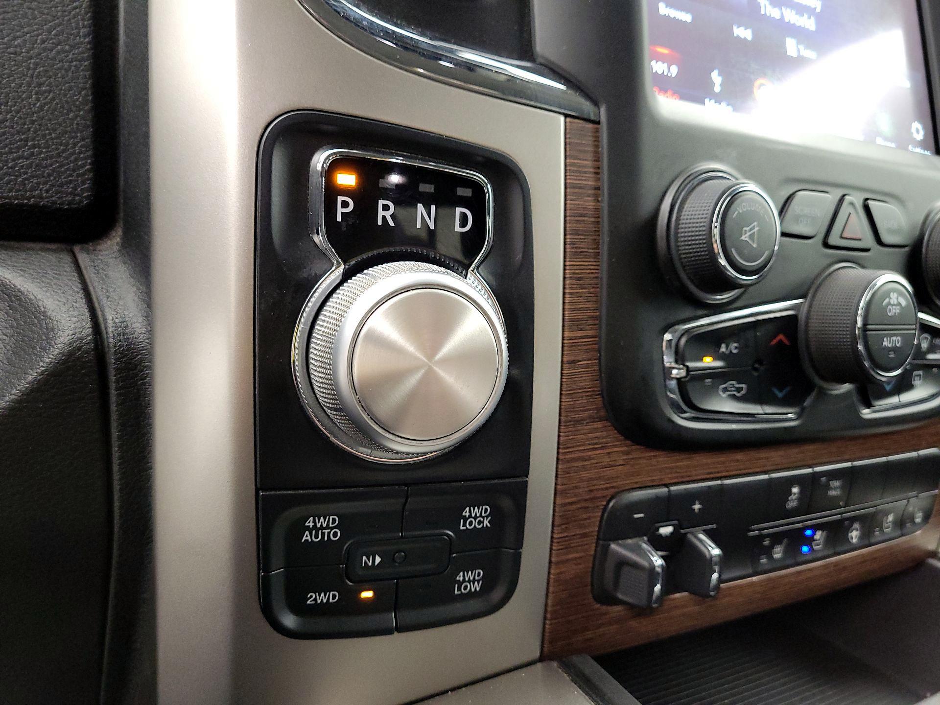 Thumbnail: 2019 RAM 1500 Classic - 17