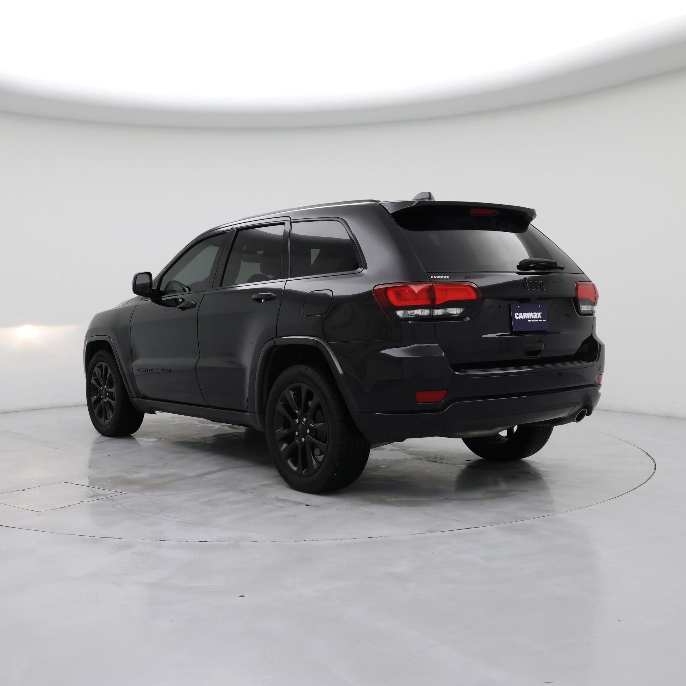 Thumbnail: 2018 Jeep Grand Cherokee - 2