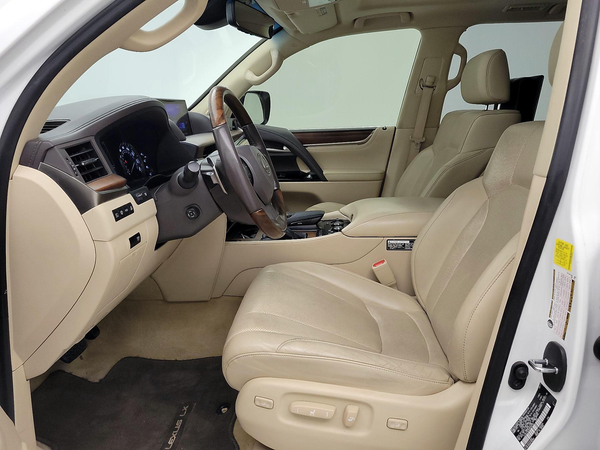 Thumbnail: 2017 Lexus LX - 11