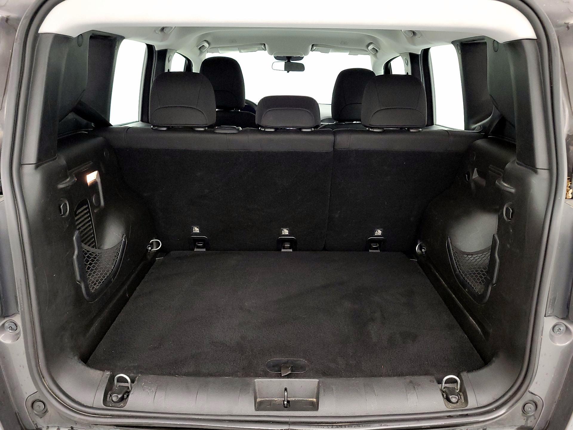 Thumbnail: 2018 Jeep Renegade - 20