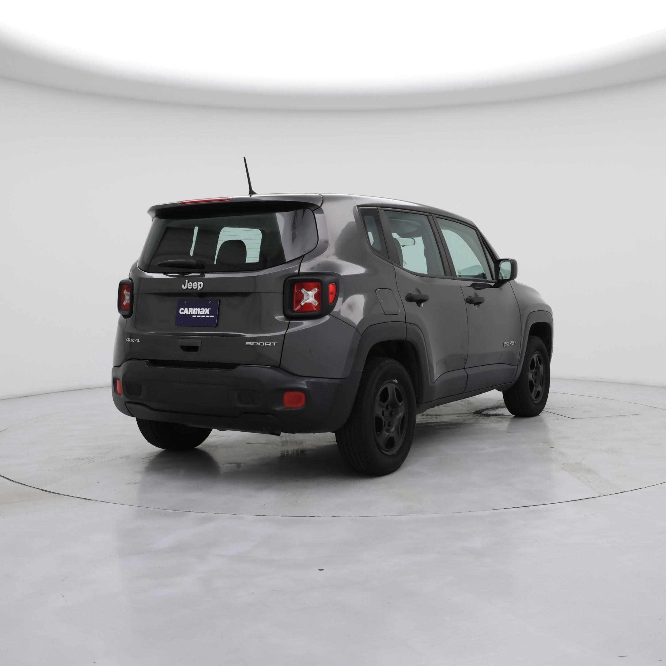 Thumbnail: 2018 Jeep Renegade - 8