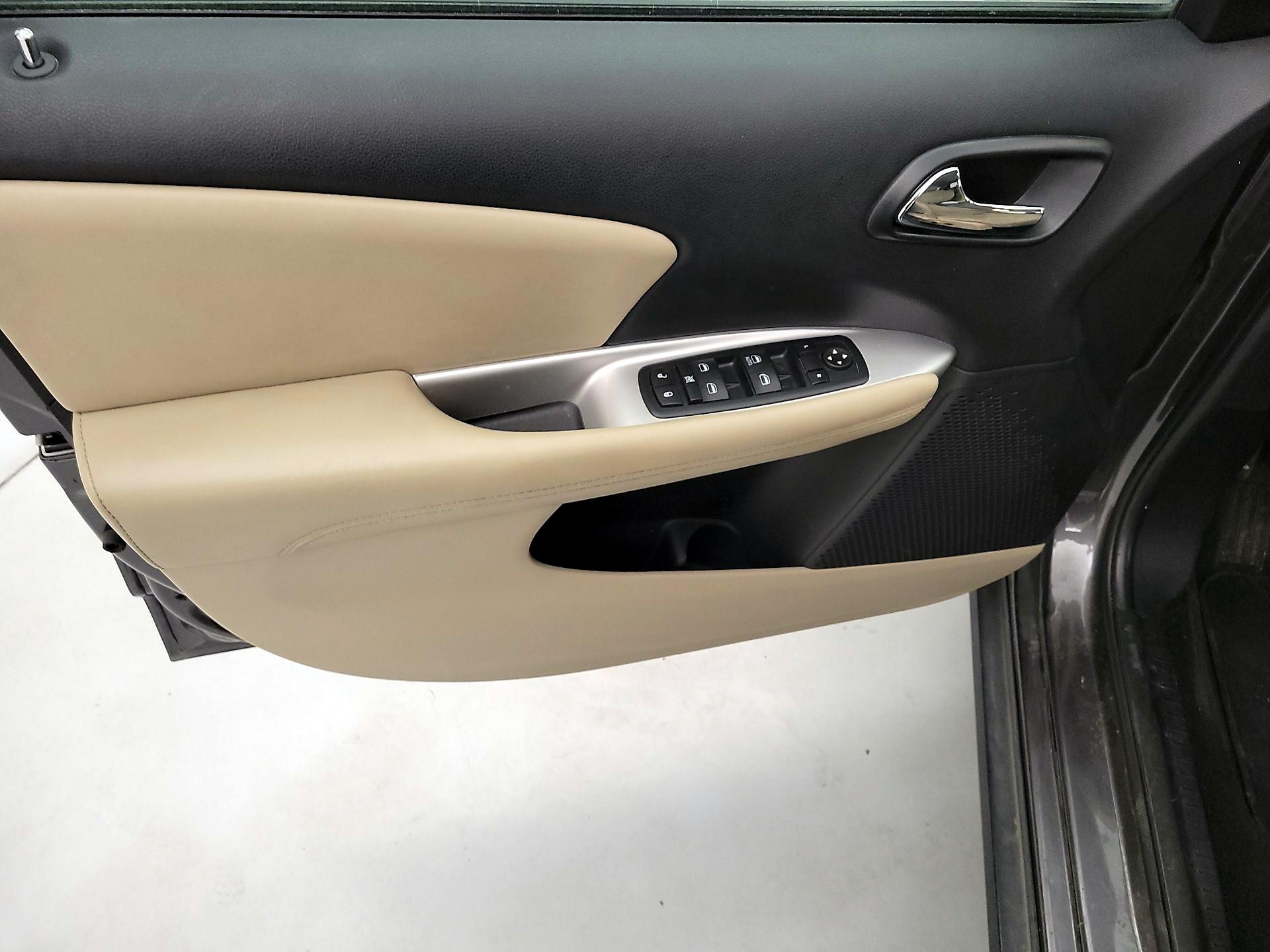 Thumbnail: 2015 Dodge Journey - 12