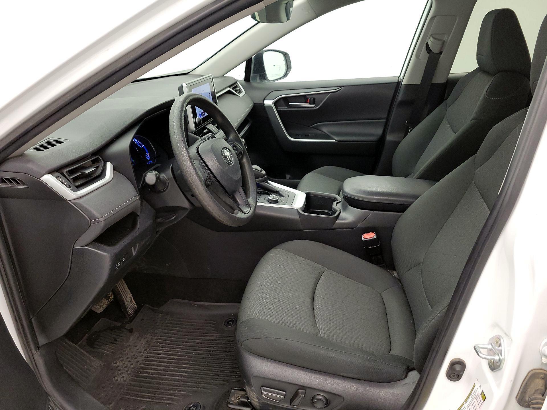 Thumbnail: 2023 Toyota RAV4 - 11