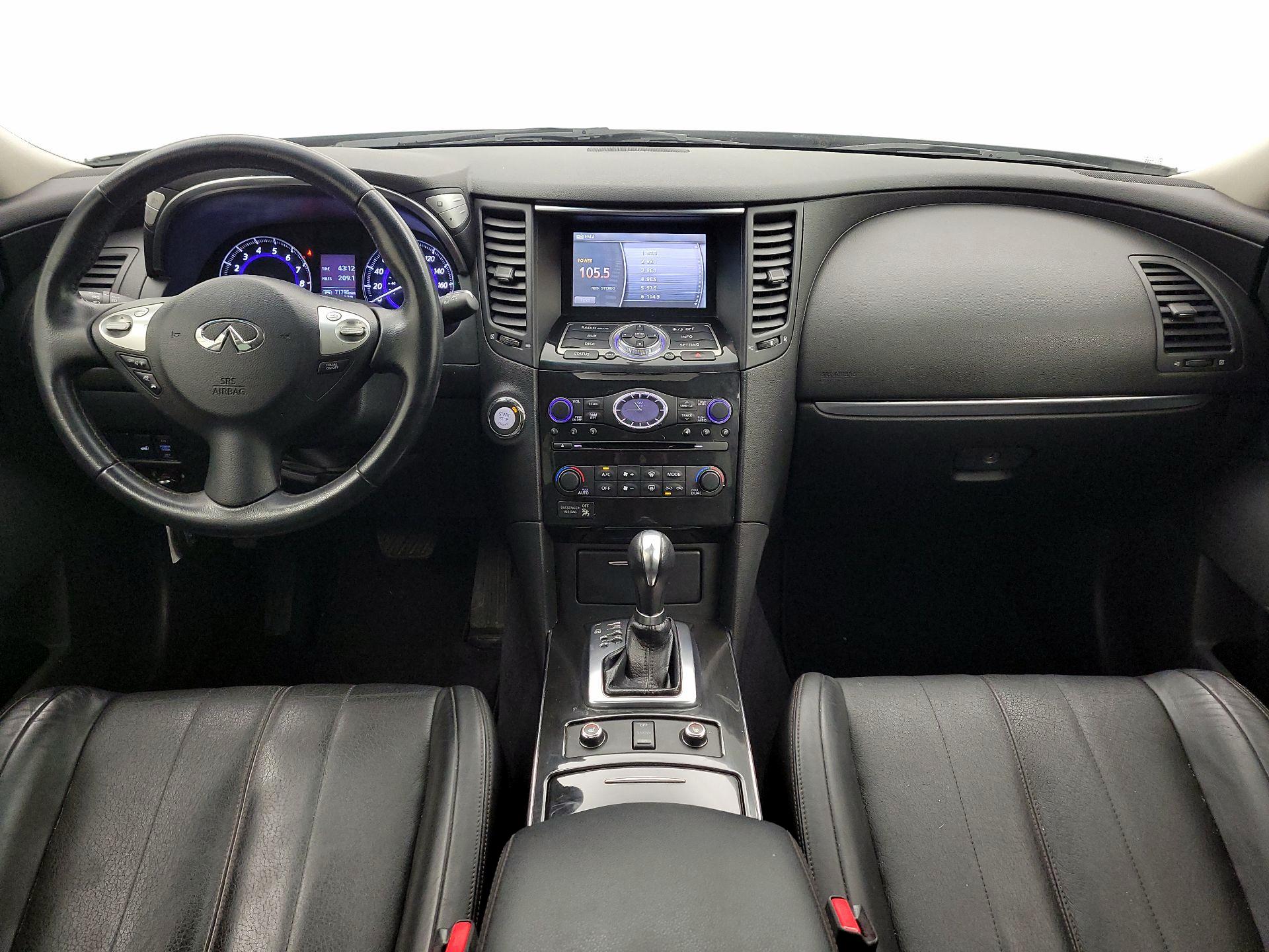 Thumbnail: 2016 INFINITI QX70 - 9