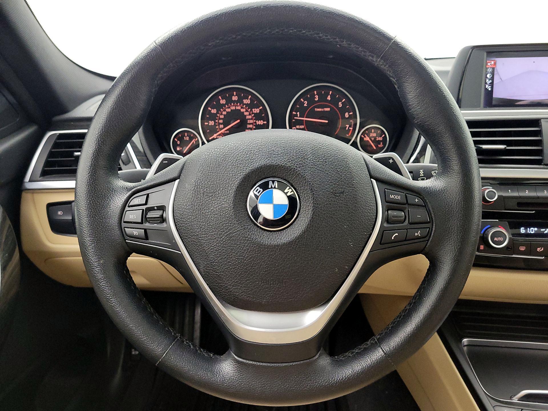 Thumbnail: 2017 BMW 3 Series - 10